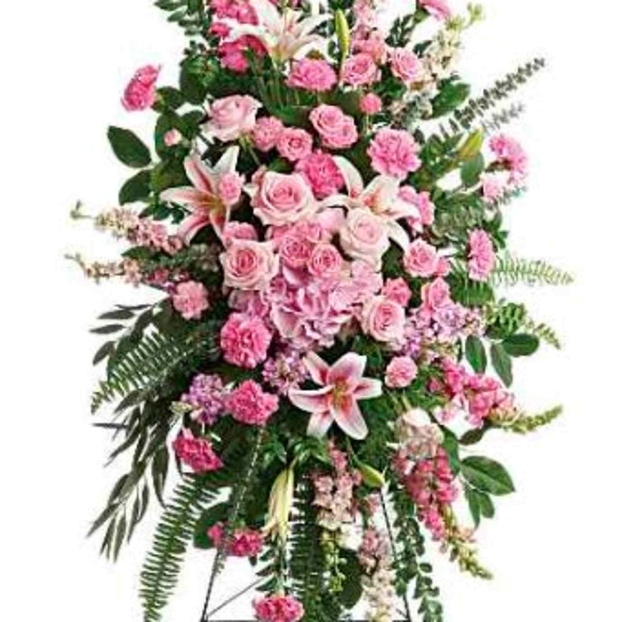 Pet Friendly?
No - This arrangement contains Oriental Lilies, which are highly