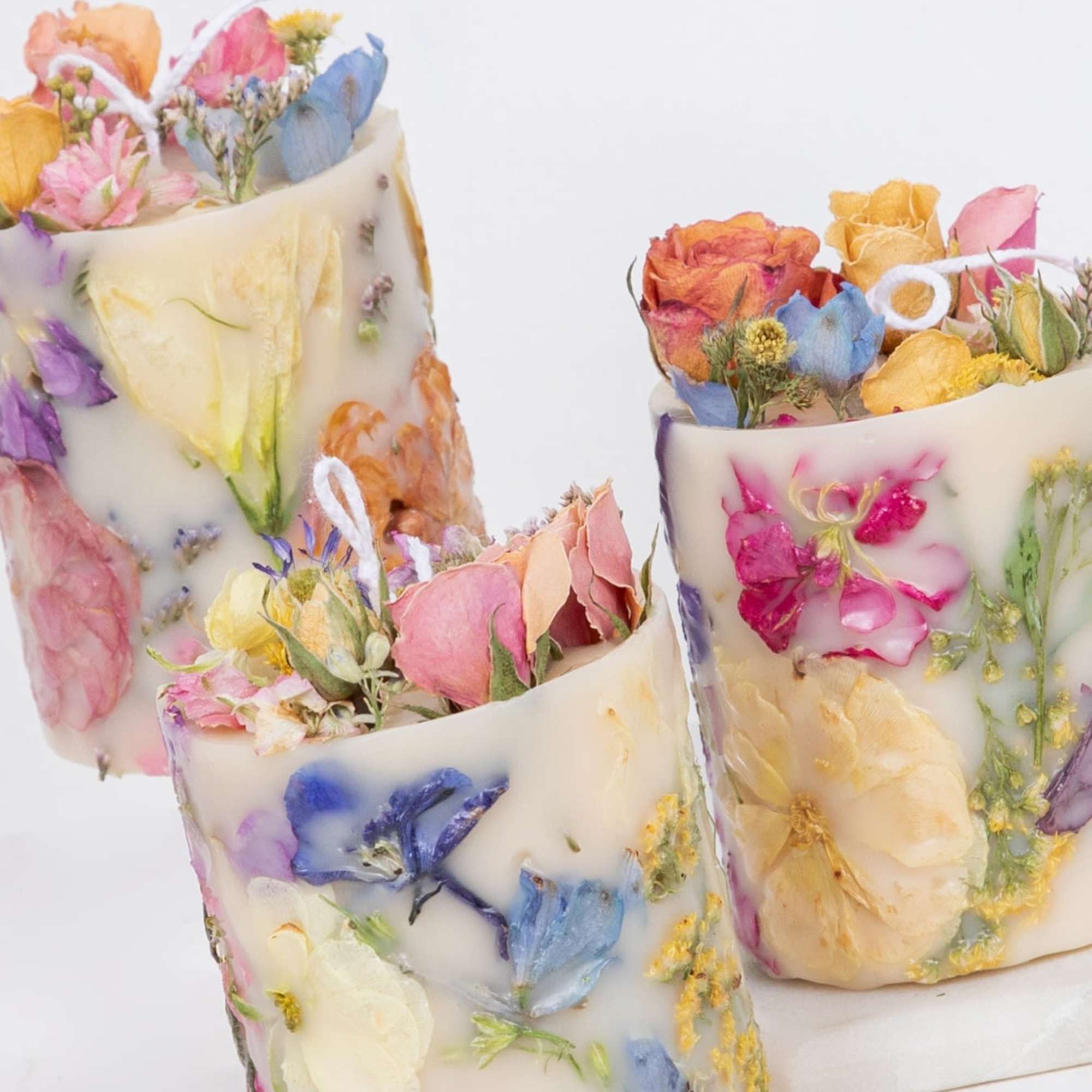 Handmade dry flower candle crafted with organic soy wax and infused with