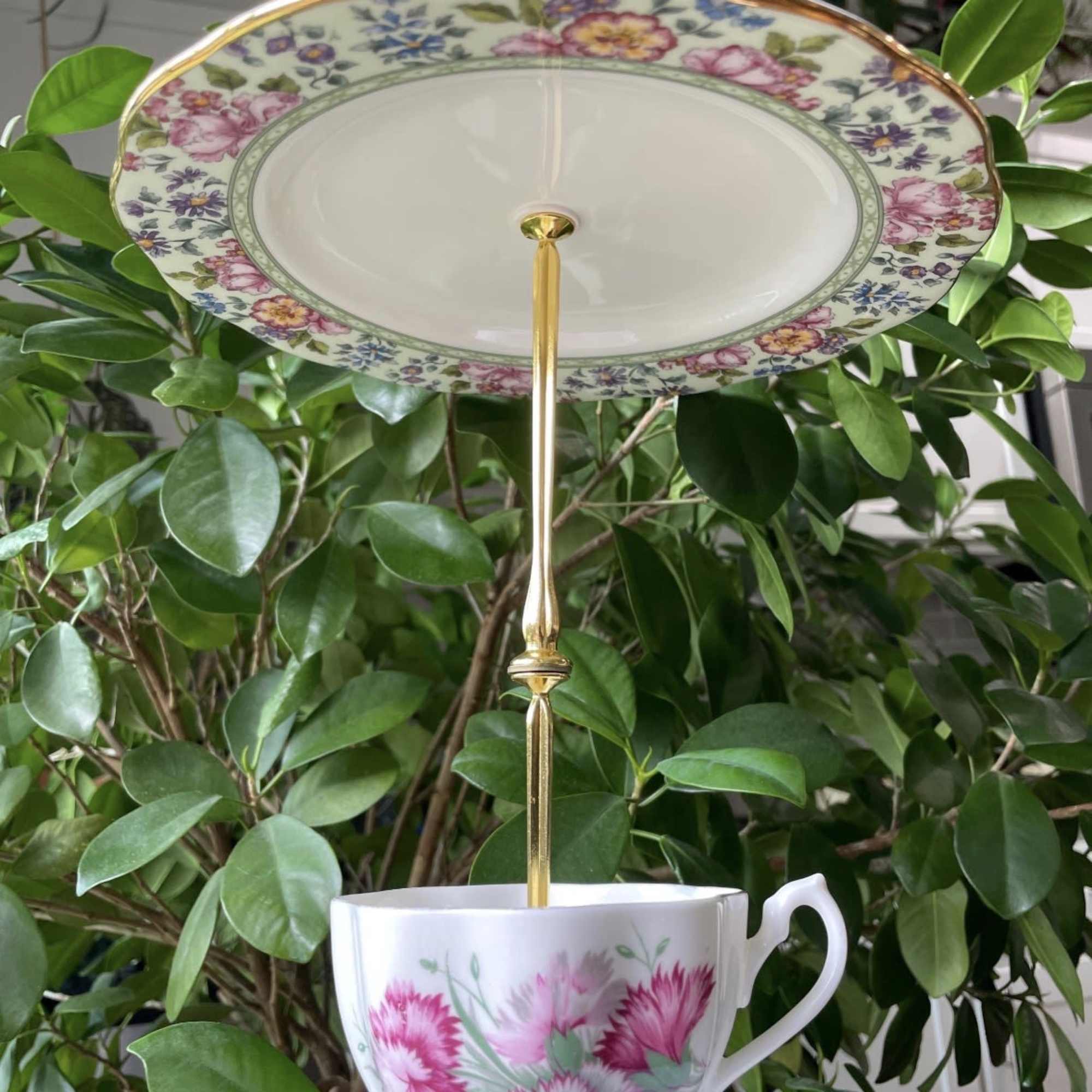 A thoughtful addition to any garden, patio, or balcony, this vintage teacup