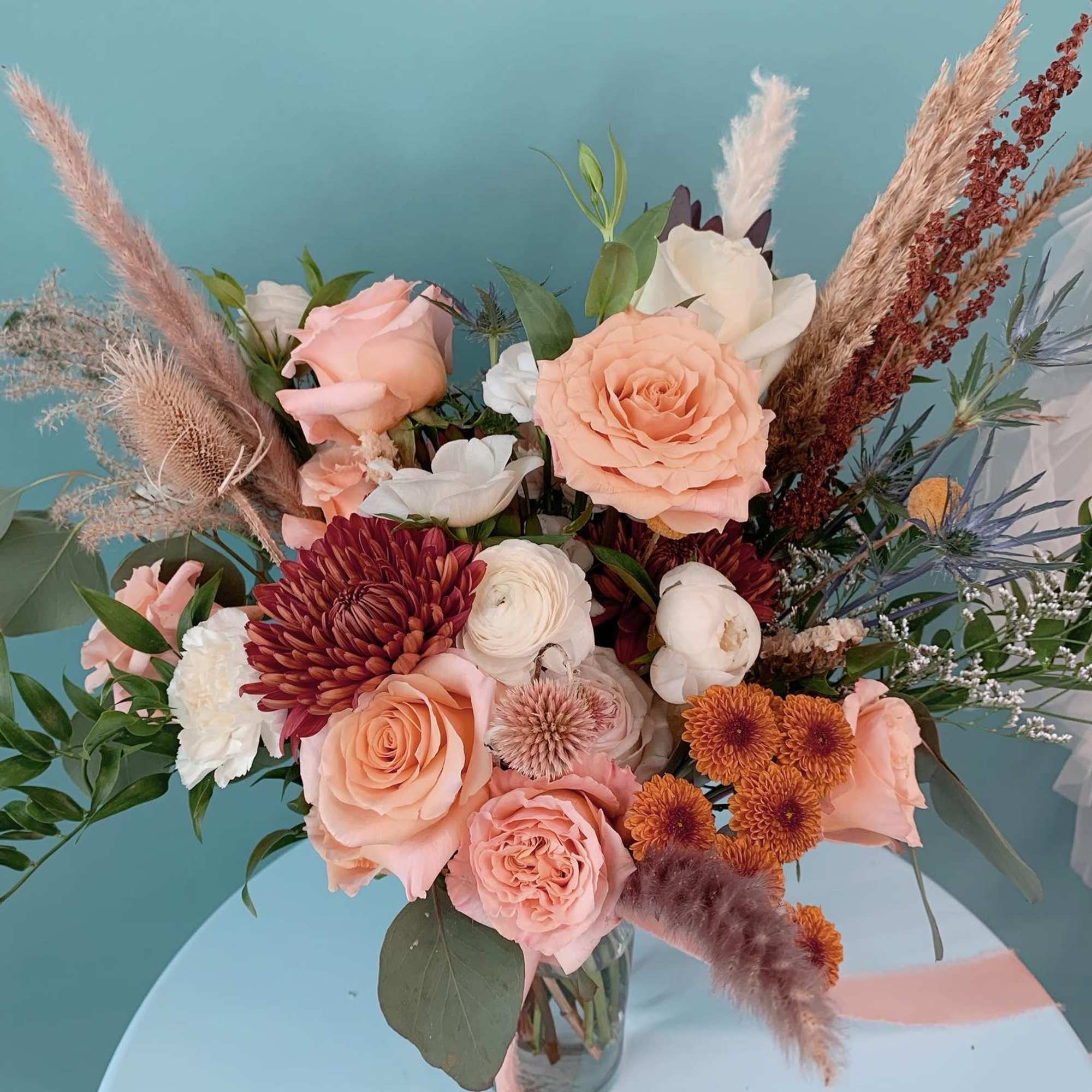 You will receive ONE premium fresh vase bouquet (at 15% OFF of