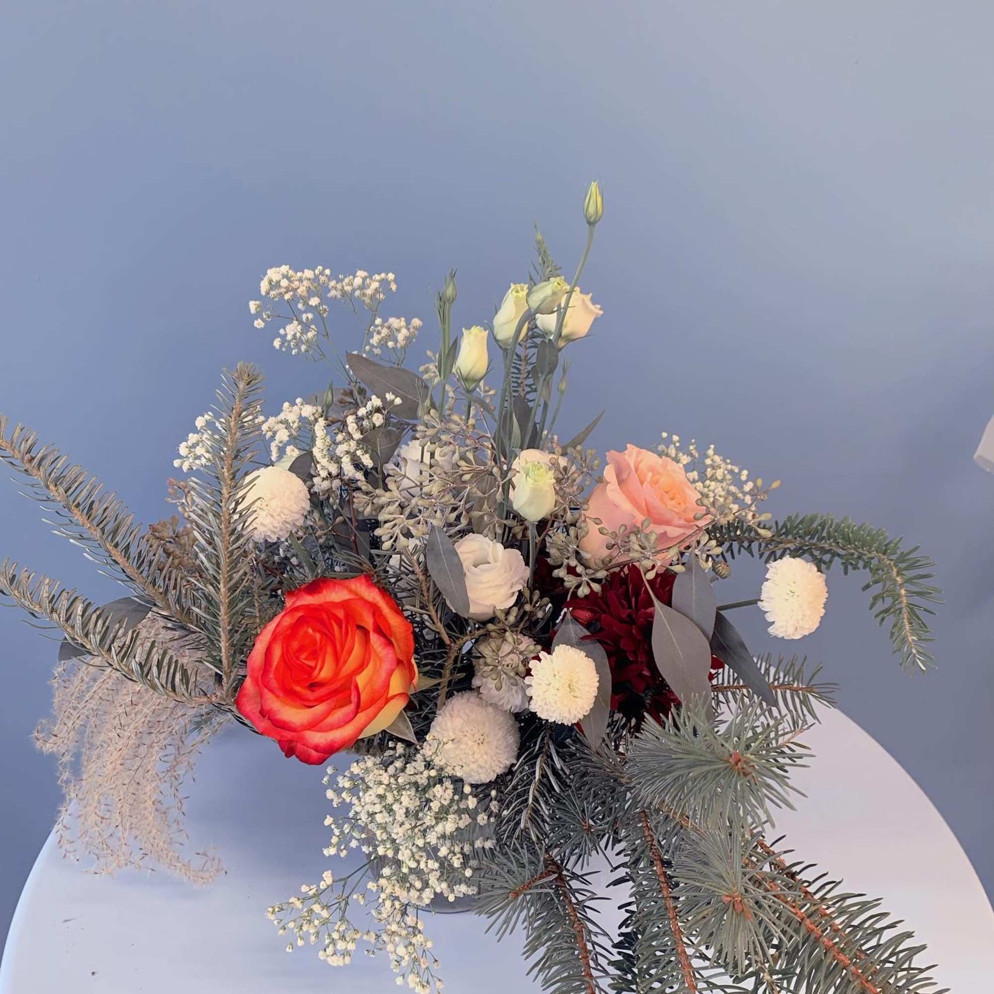 You will receive ONE premium fresh vase bouquet (at 15% OFF of