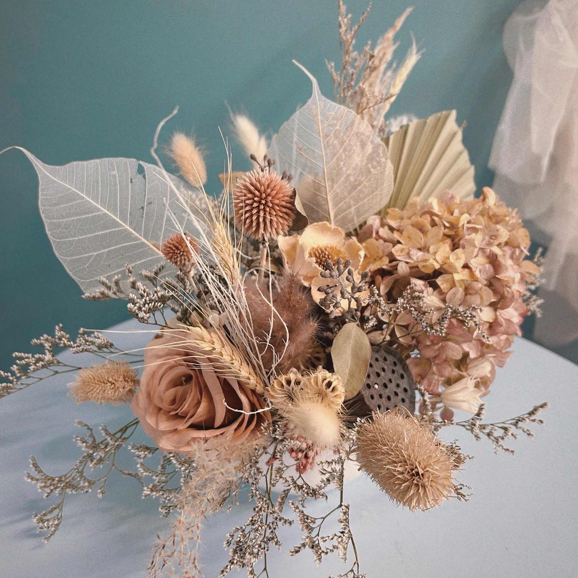 These bouquets are ever lasting flower arrangements featuring 100% premium quality dried