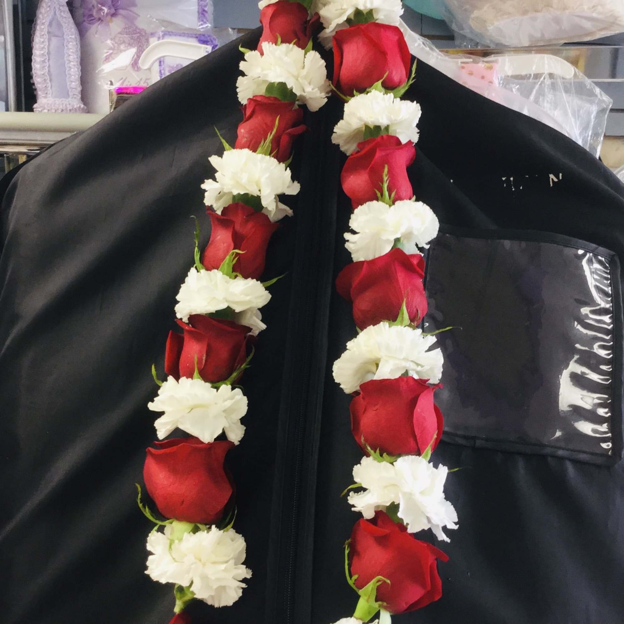 Carnation lei- customizable colors available