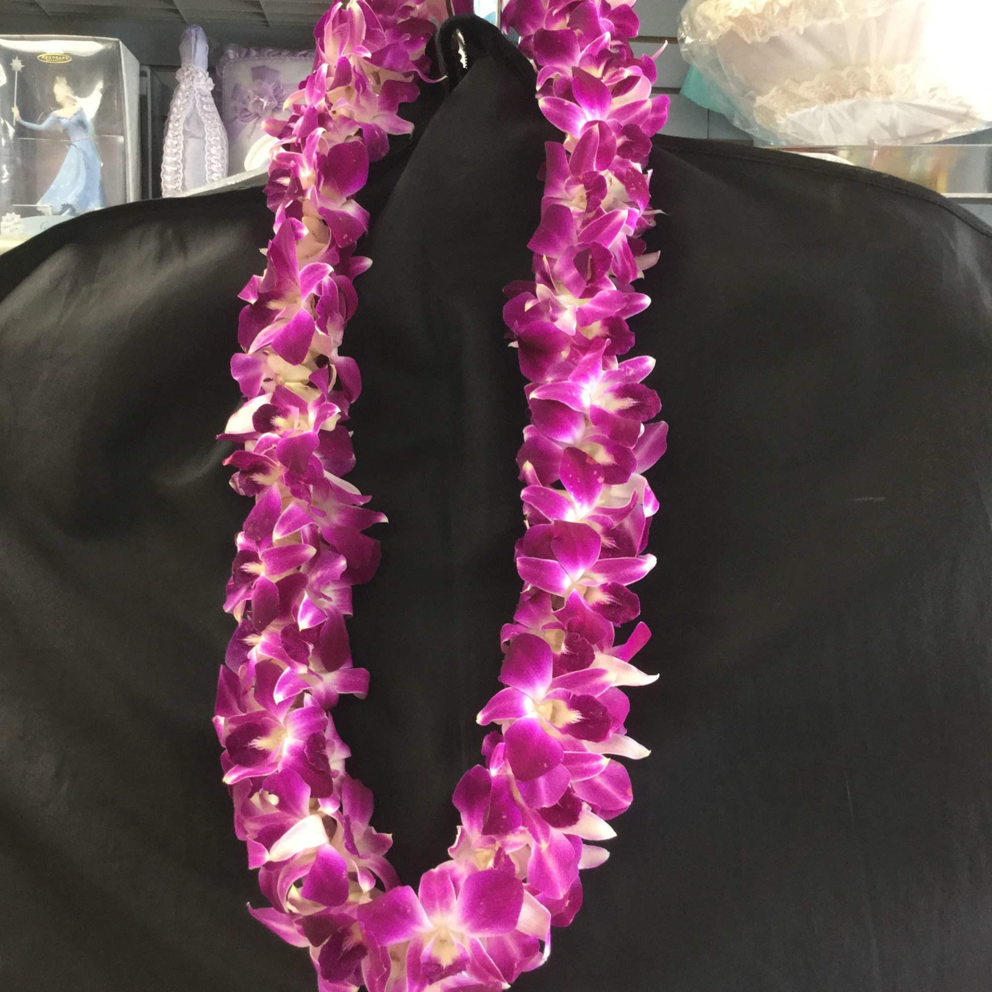 Carnation lei- customizable colors available
