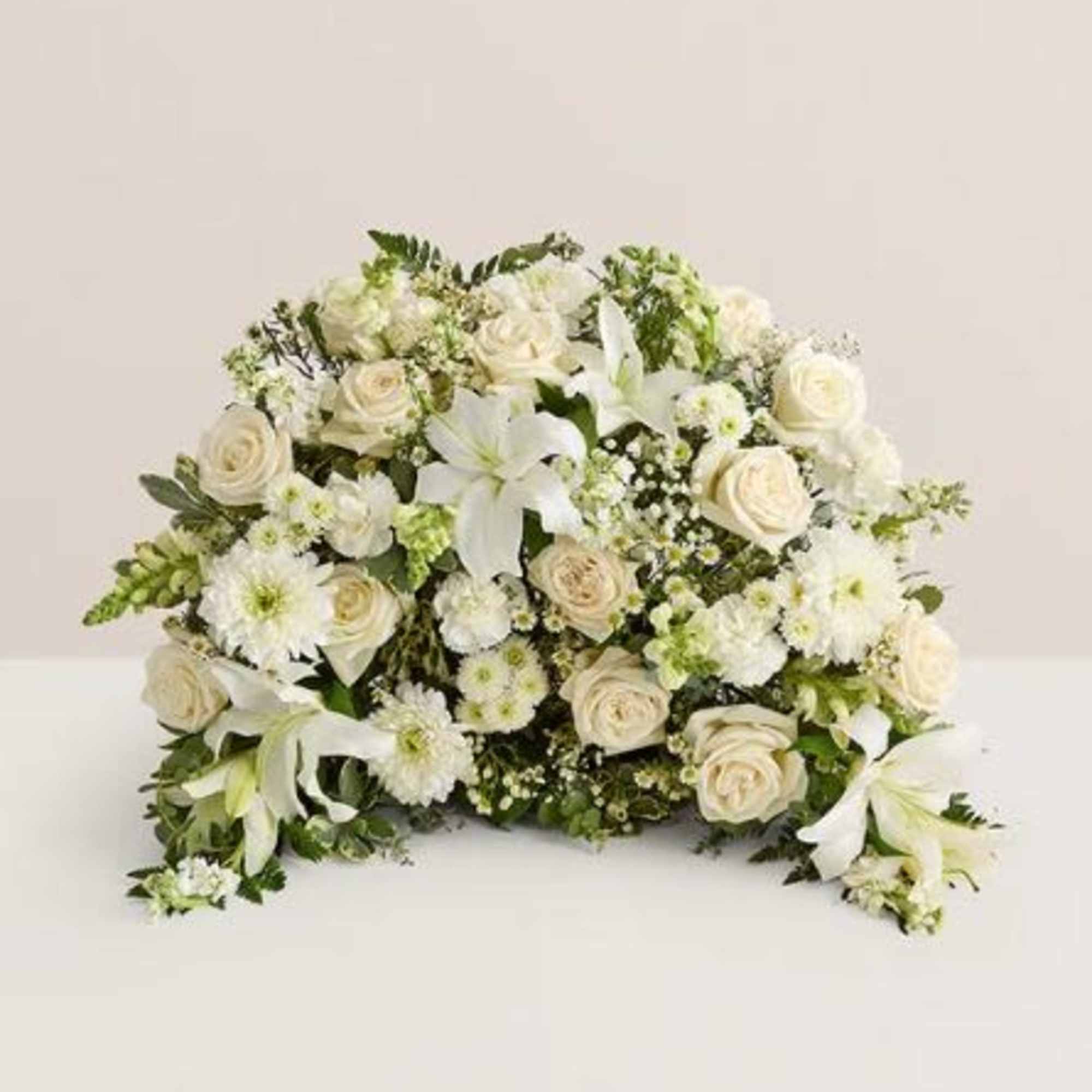  Pet Friendly?
No This arrangement contains Oriental Lilies, which are highly toxic