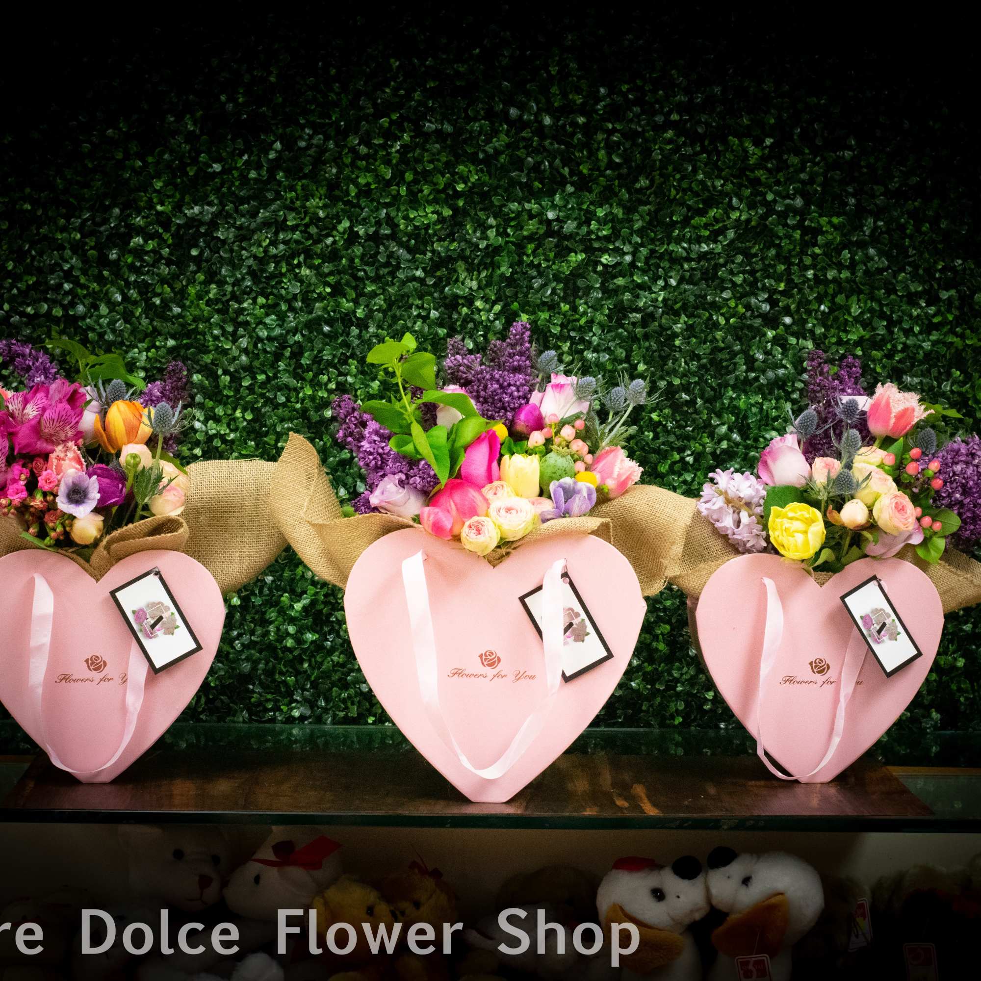 A beautiful custom designed bouquets  with assorted high end flowers. 