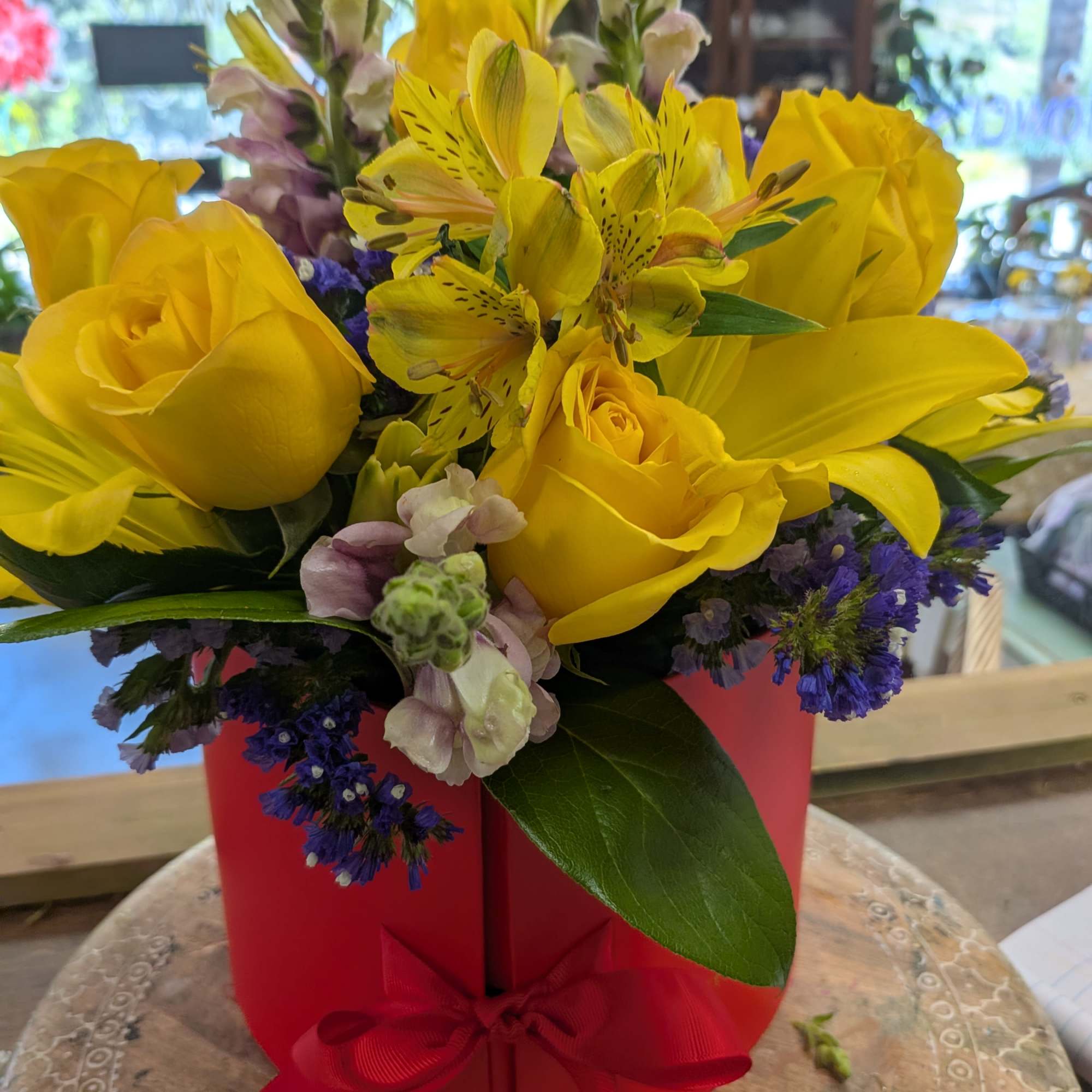 Double heart box with one side of flowers and the other side