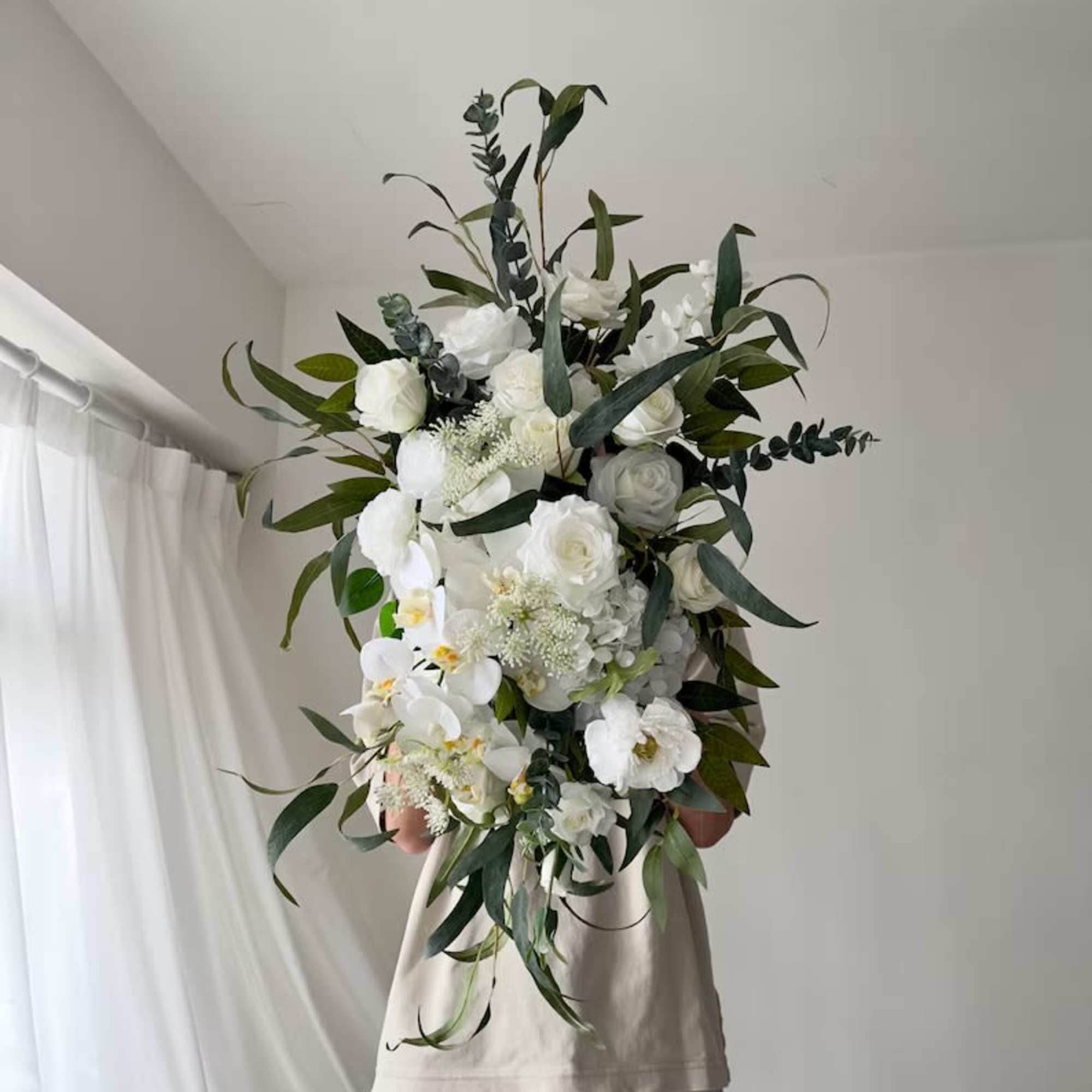 Elegant White Fabric Arch Decoration Backdrop with Floral Accents - Wrinkle-Resistant, Classic