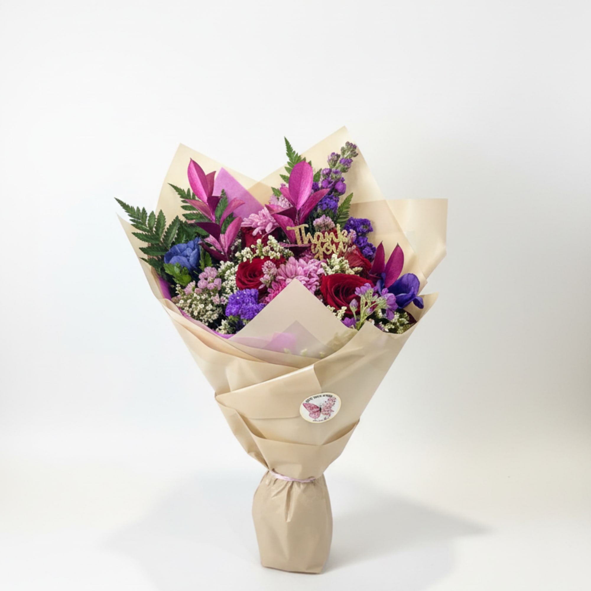 Hand-Tied Designer&rsquo;s Choice Bouquet
Our Hand-Tied Designer&rsquo;s Choice Bouquet features a seasonal mix