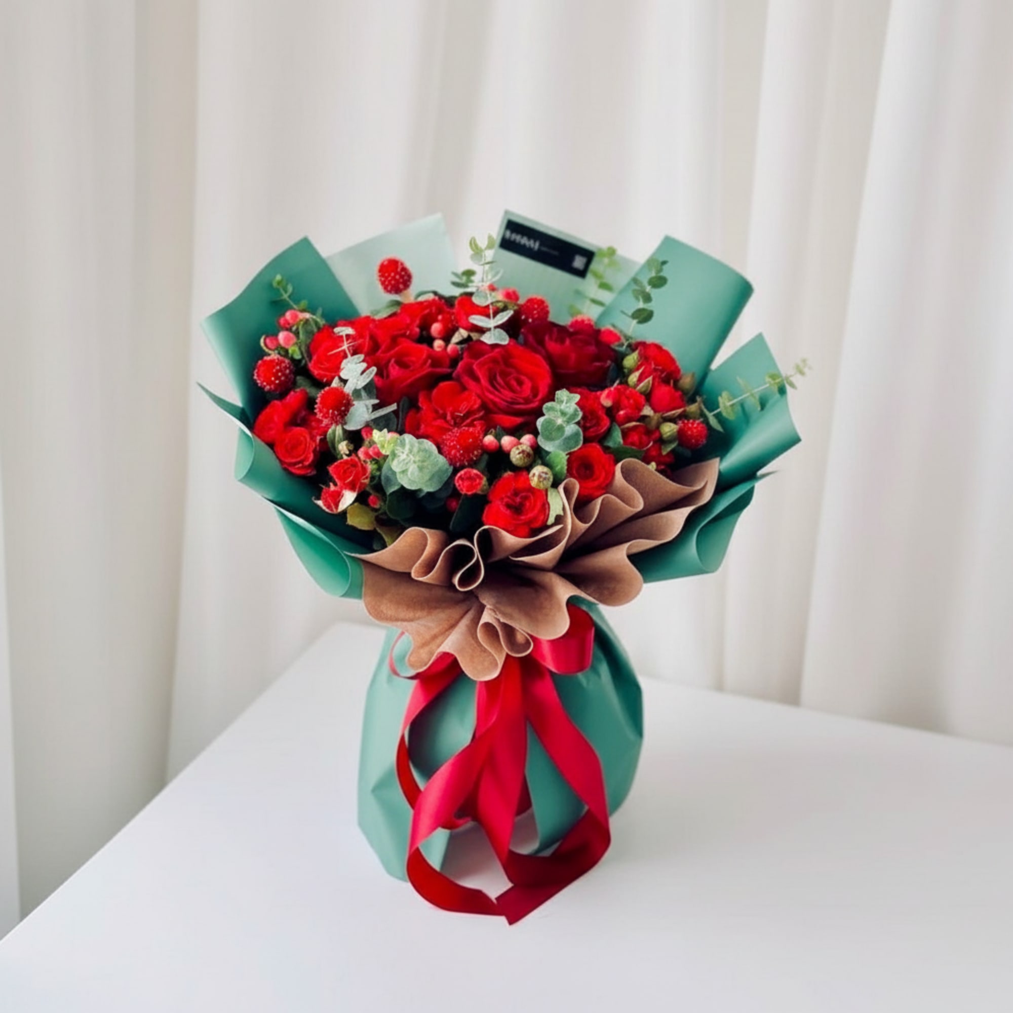 Hand-Tied Designer&rsquo;s Choice Bouquet
Our Hand-Tied Designer&rsquo;s Choice Bouquet features a seasonal mix