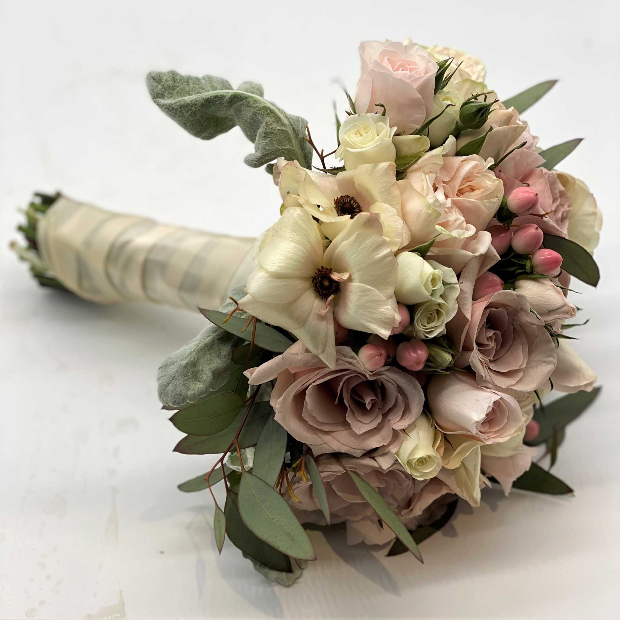 A lush mix of pinks, creams and whites!