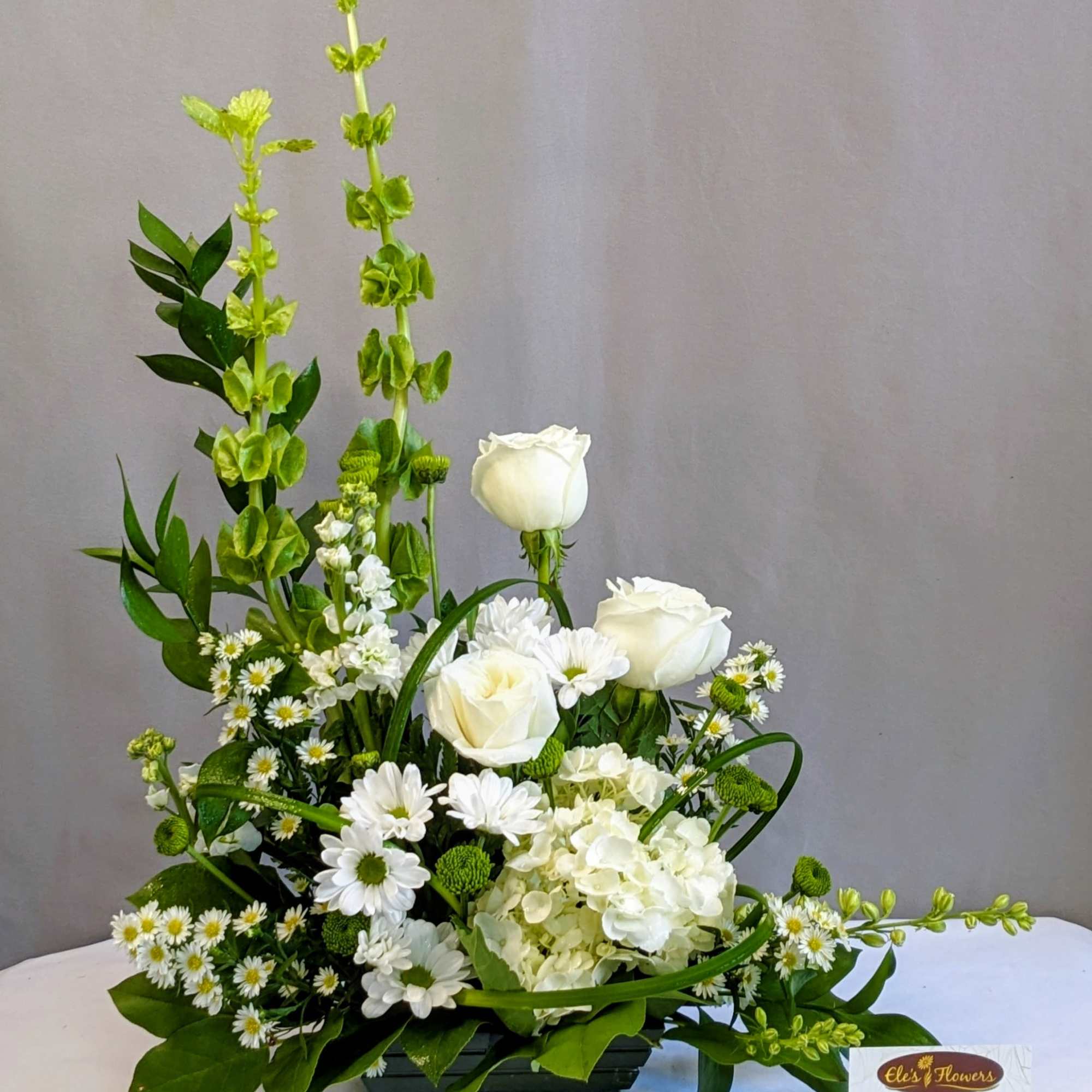 Serene and elegant, Contemporary Whites &amp; Green is a calming blend of