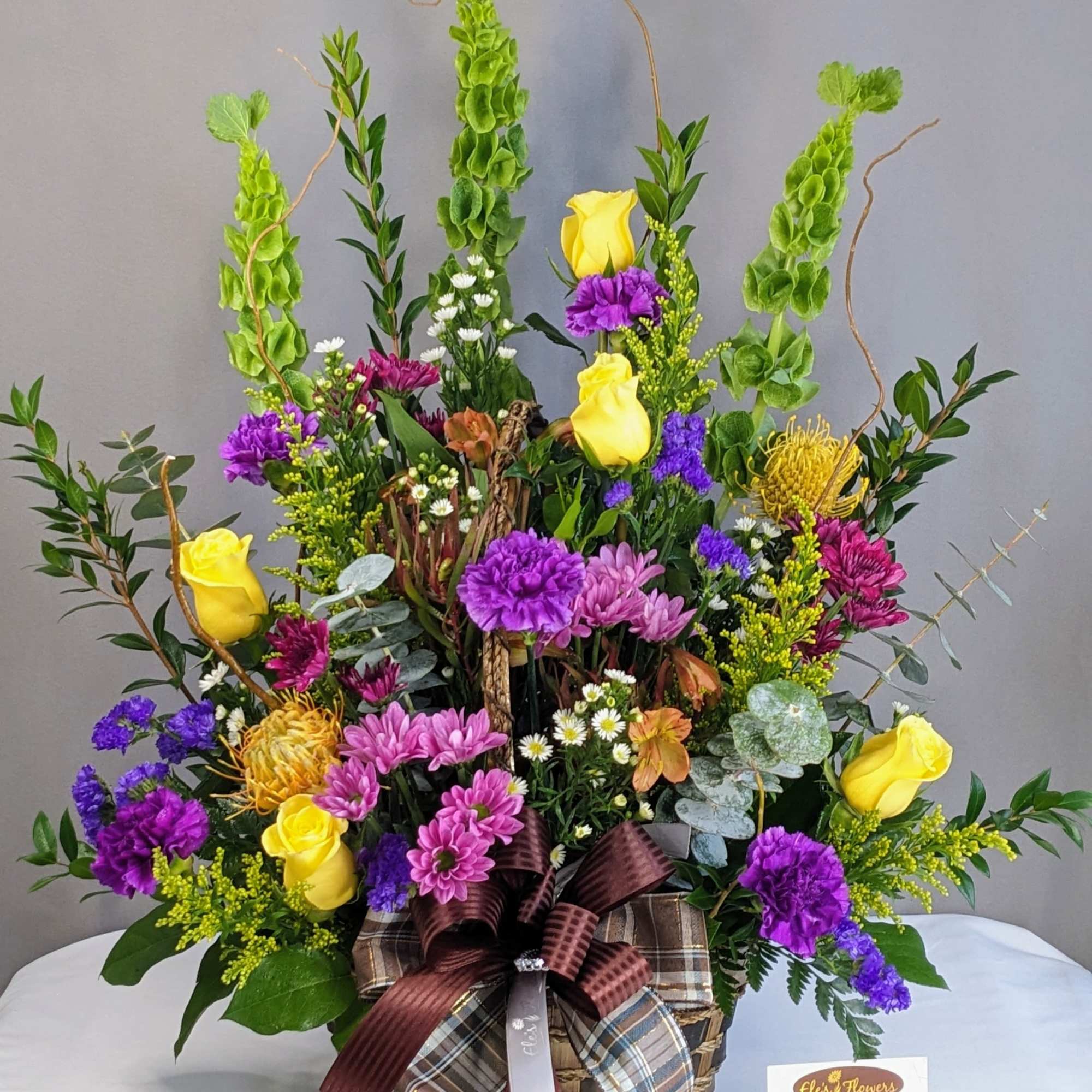 Rustic Harvest basket brings together the darker tones of color, creating that