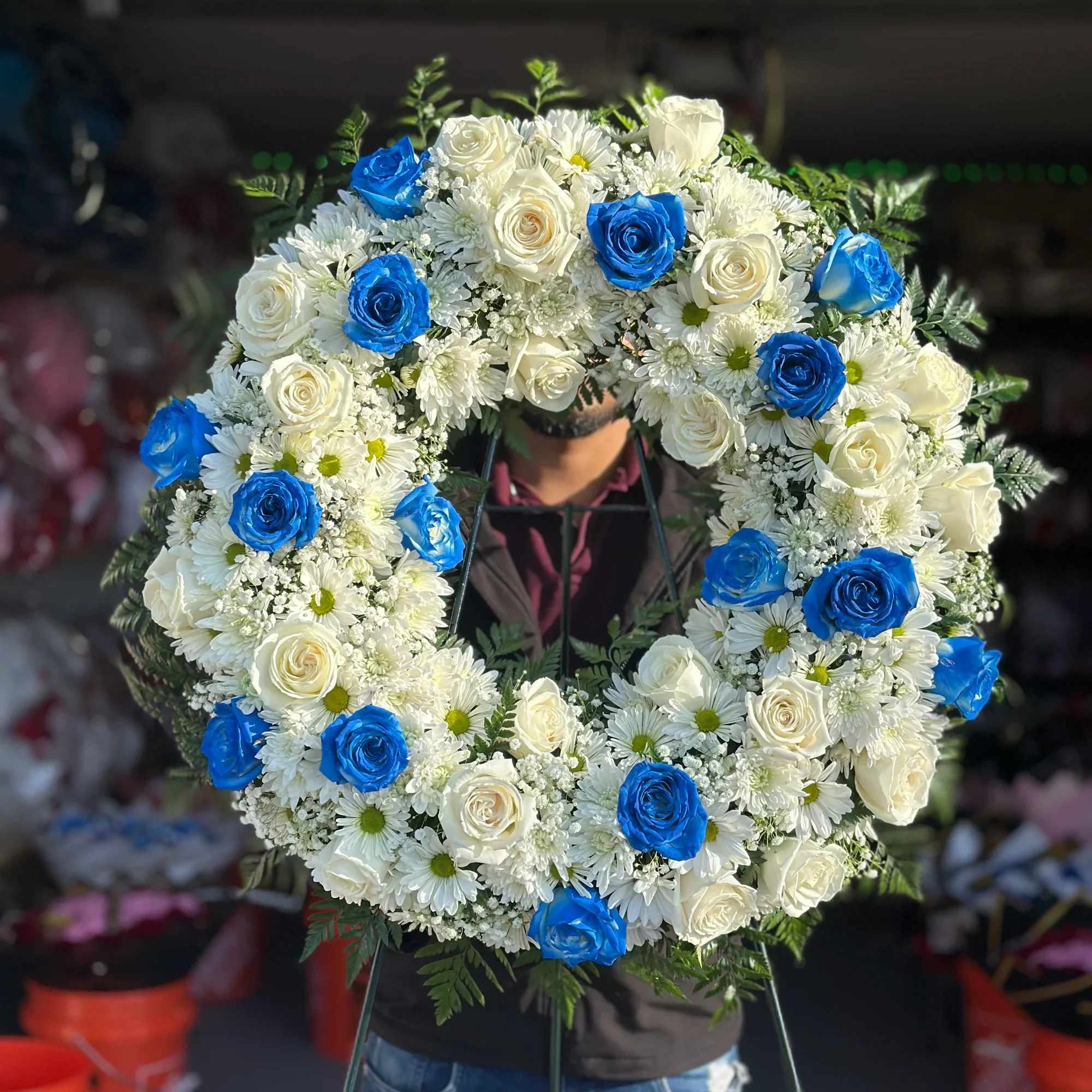 Corona F&uacute;nebre Blanca &ldquo;Paz Eterna&rdquo; ️

Expresa tus condolencias con esta hermosa