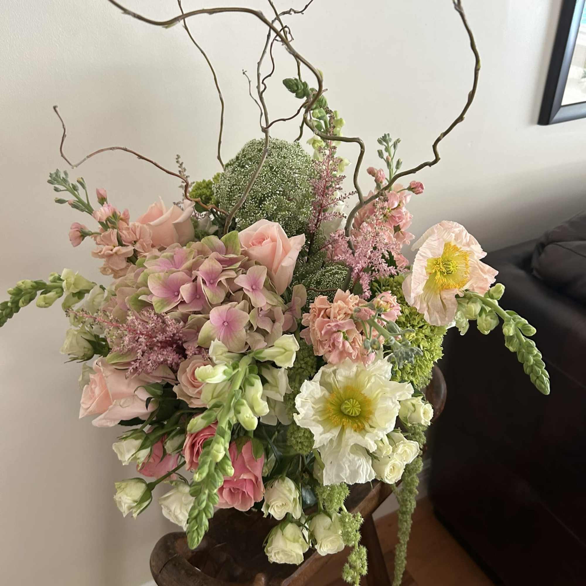 2 doz roses, many accent pieces, price can be reduce without poppies