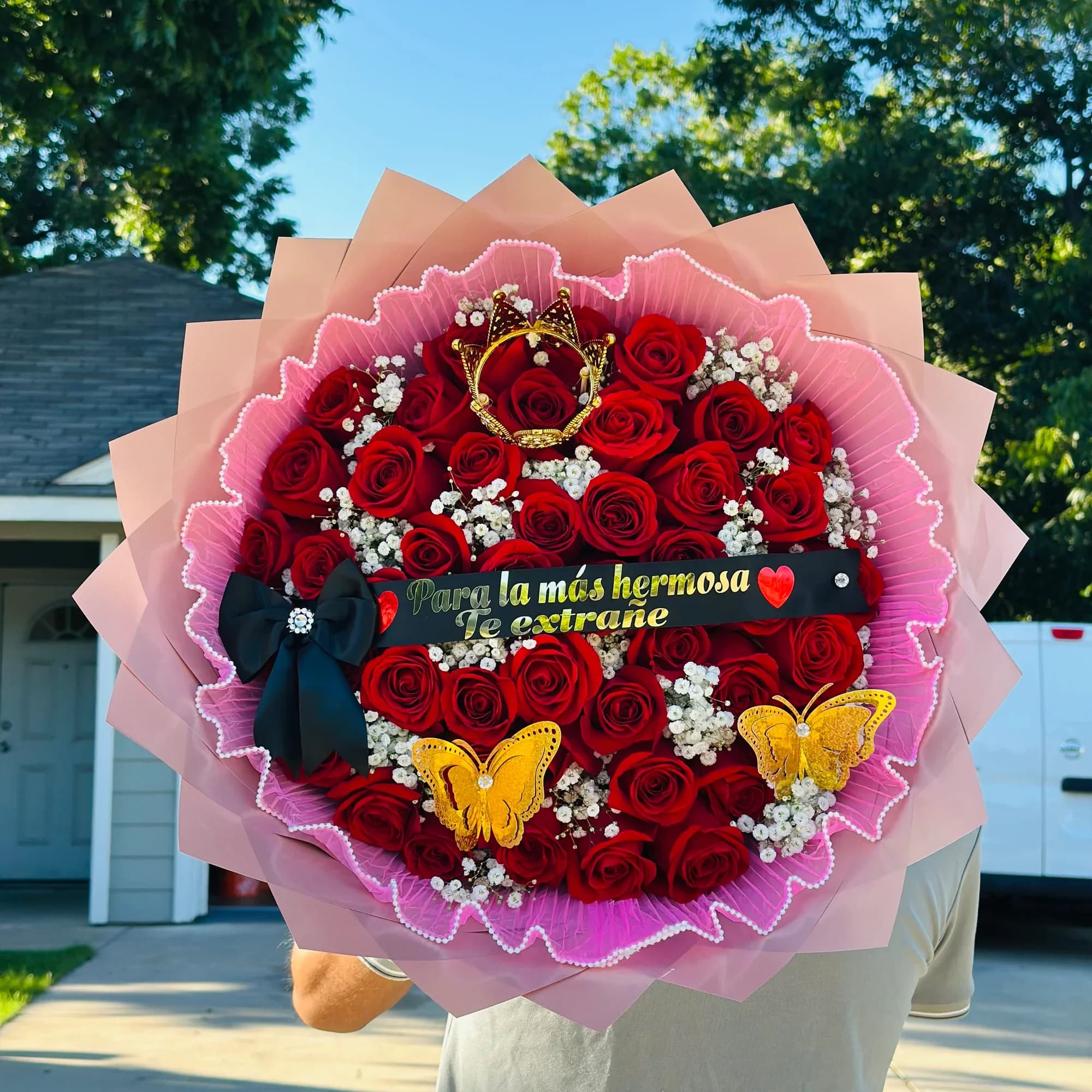 Ramo &ldquo;Feliz Cumplea&ntilde;os Hermosa&rdquo; &ndash; Rosas Rojas Premium

Celebra su d&iacute;a especial con