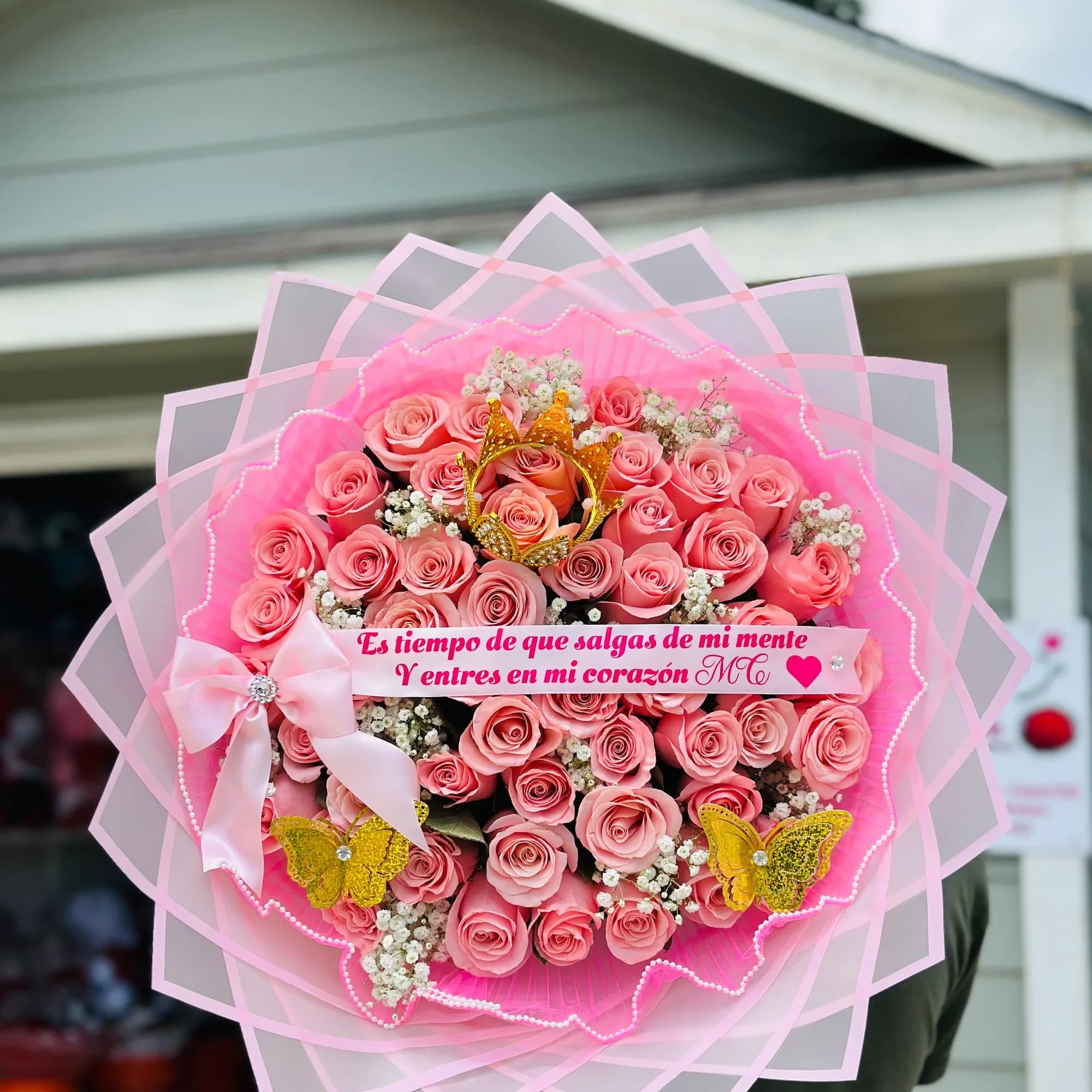 Ramo &ldquo;Feliz Cumplea&ntilde;os Hermosa&rdquo; &ndash; Rosas Rojas Premium

Celebra su d&iacute;a especial con