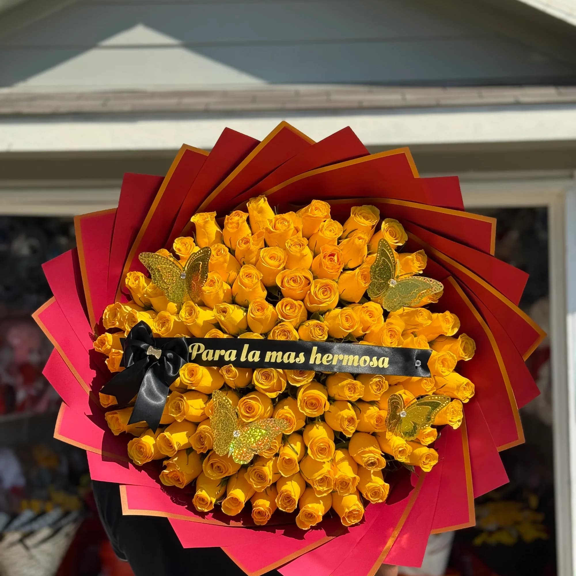  Ramo de Rosas Amarillas &ldquo;Para la M&aacute;s Hermosa&rdquo;

Sorprende con un arreglo