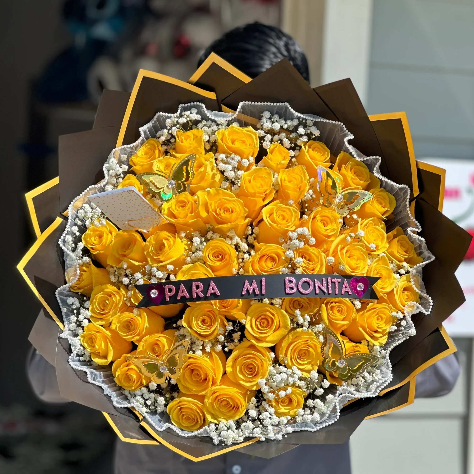 
 Ramo de Rosas Amarillas &ldquo;Te las mereces por bonita y m&aacute;s&rdquo;