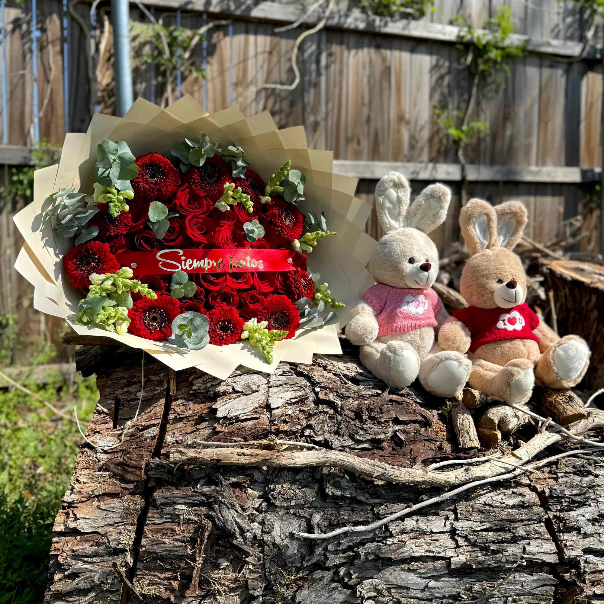  Ramo &ldquo;Siempre Juntos&rdquo; con Peluches ️

Sorprende con un detalle lleno de
