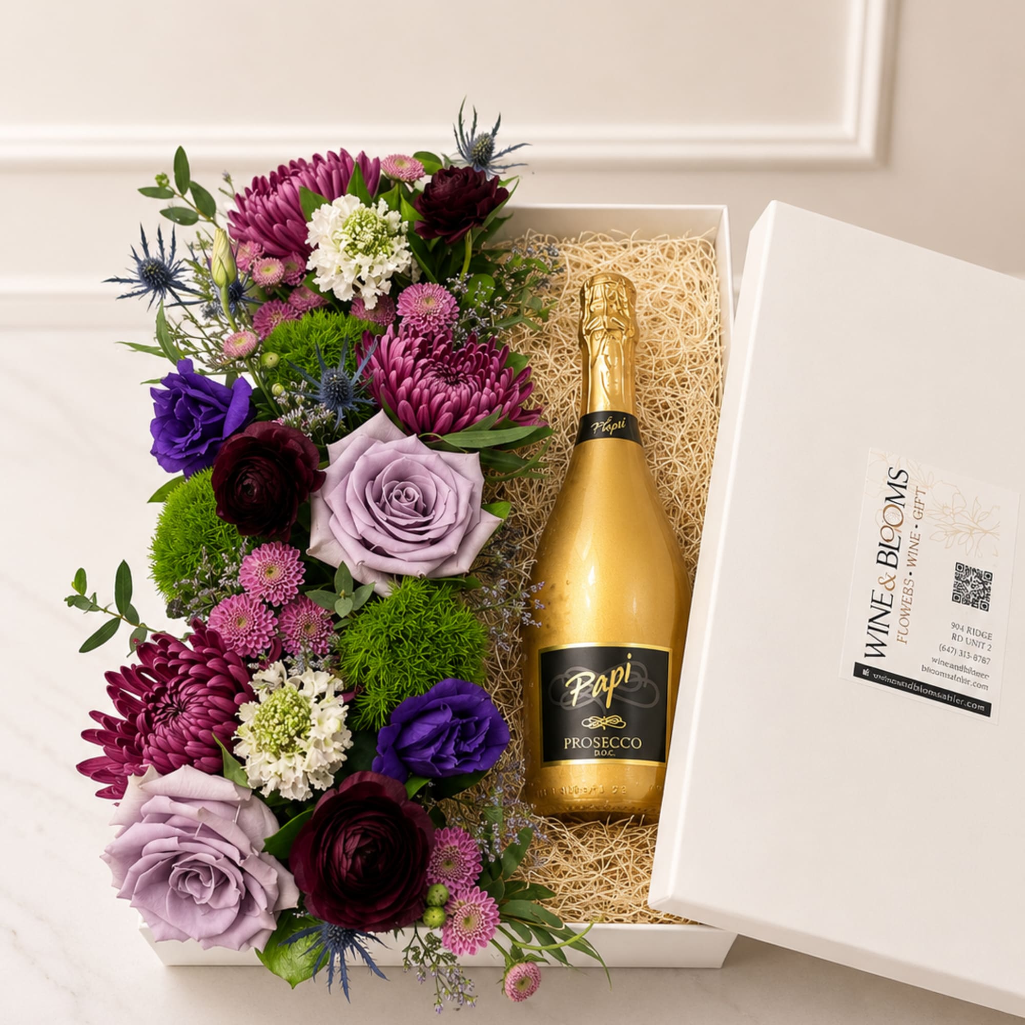 Celebrate life's special moments with our Lavender Luxe Prosecco Gift Box, a