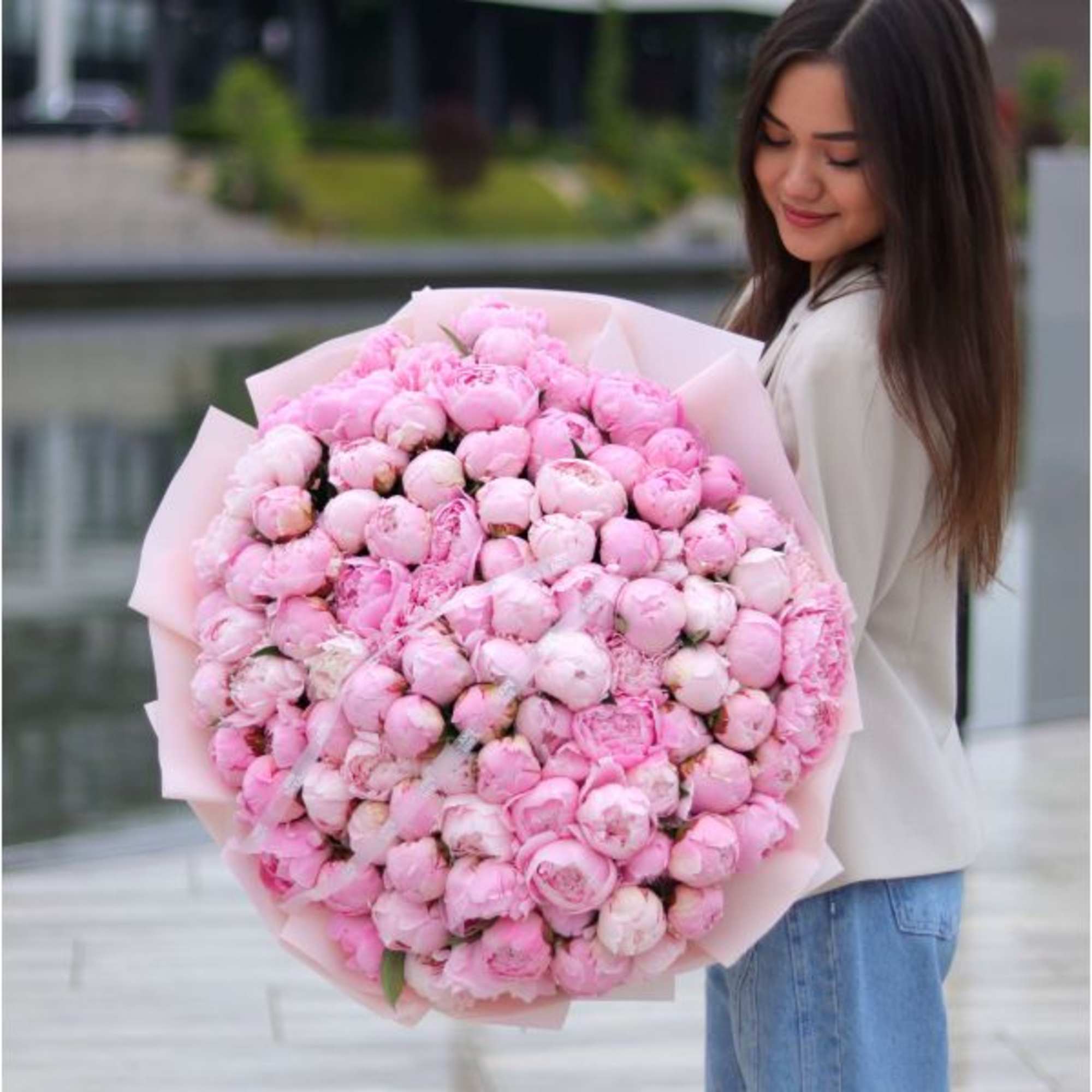 Bouquet of 101 peonies Sarah Bernhardt BIG