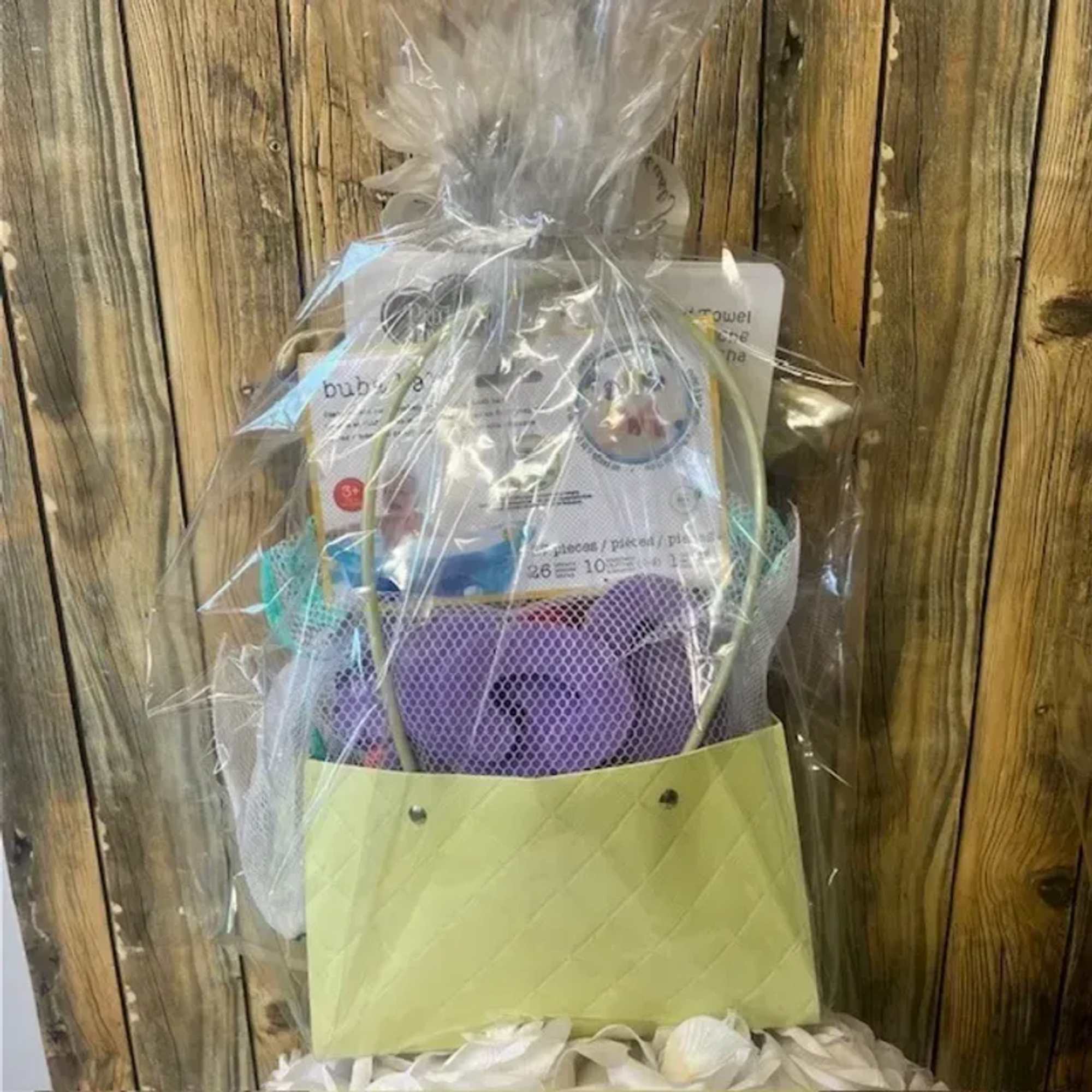 Precious Moment Bath Set Includes:

Precious moment Eleephant hooded towel, Precious moment wash