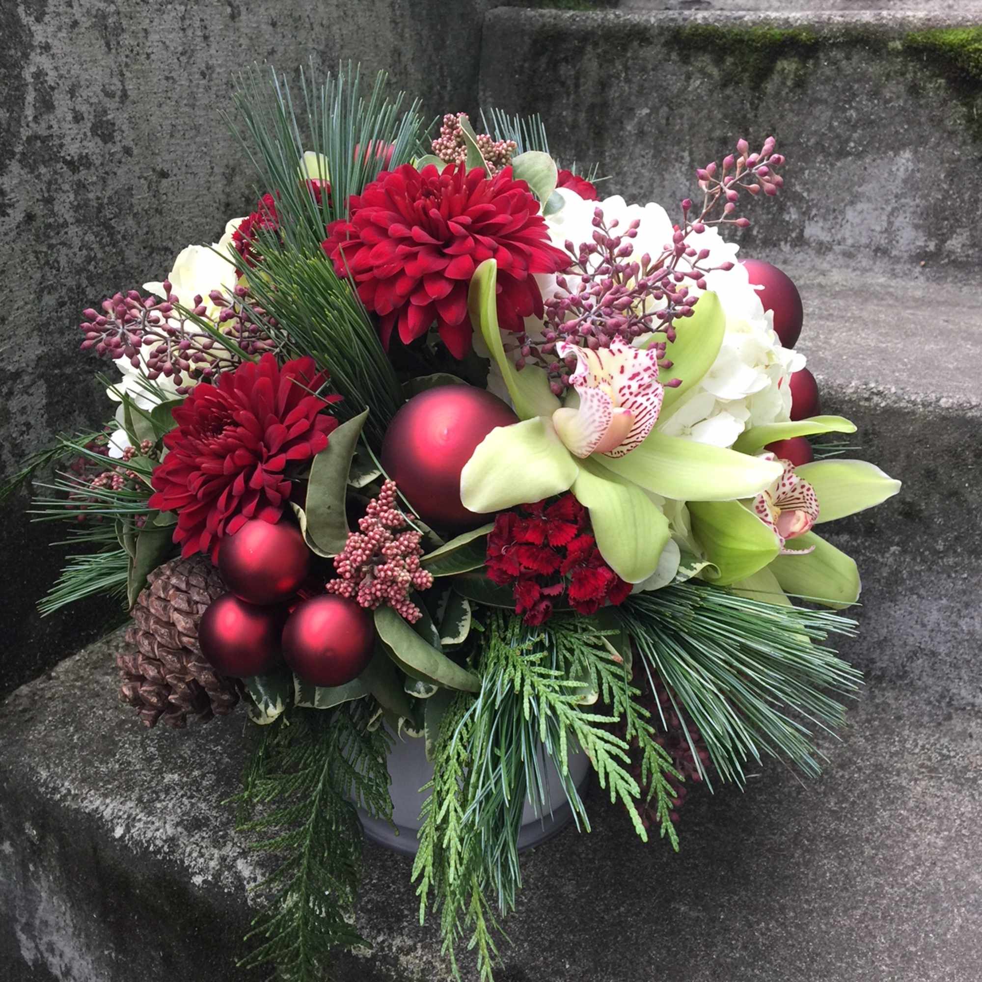 Available beginning December 3rd.

Send your best holiday wishes with a custom Christmas