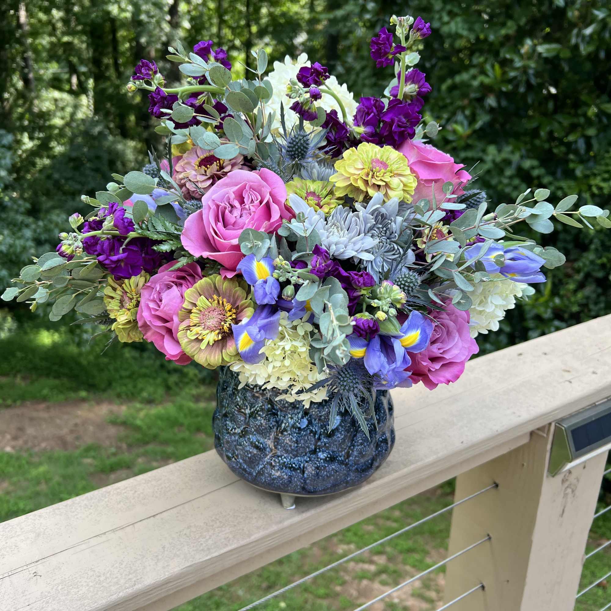 Ombr&eacute; bouquet with a color palette of your choice. Fragrant arrangement that