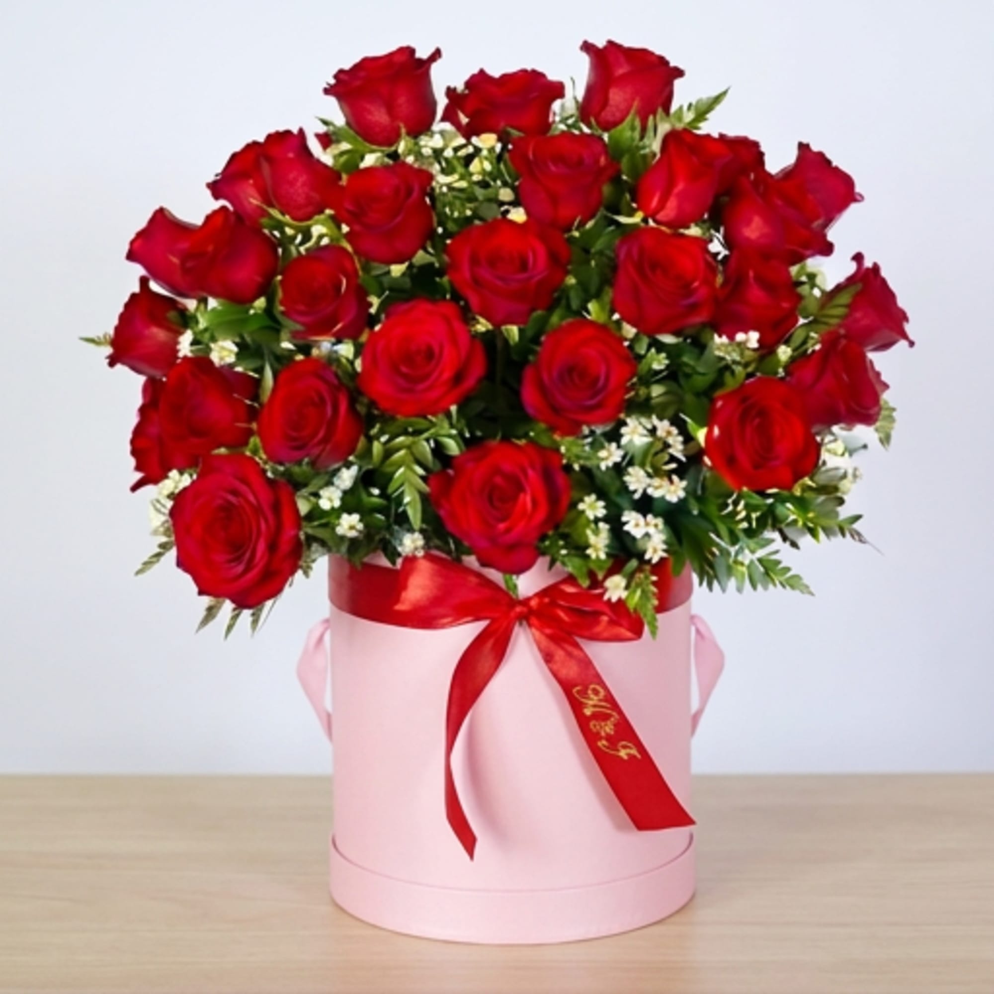 Heartfelt luxury flower arrangement in a gift box. Available in 3 different