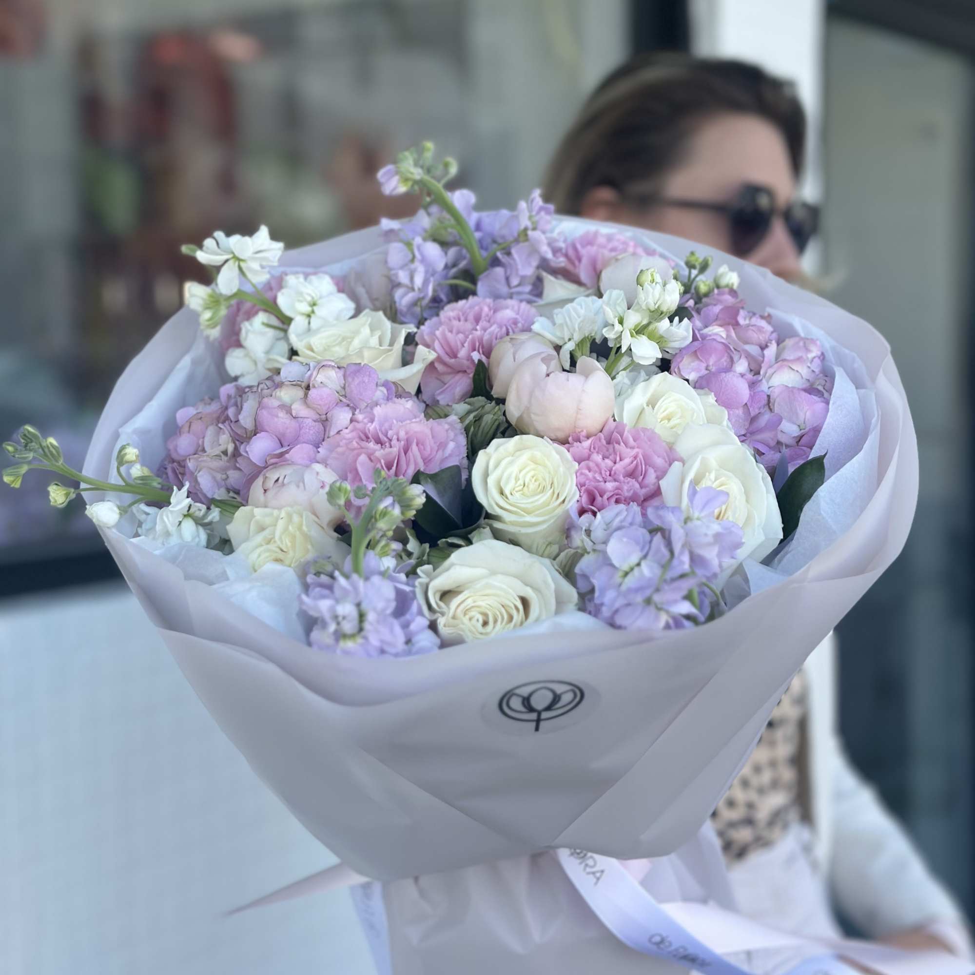 A tender and romantic composition, Blossom Symphony enchants with its soft palette, photo 3 of 4