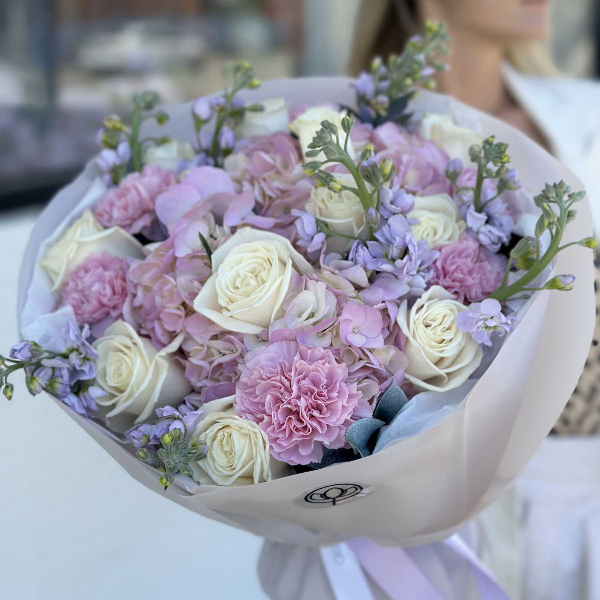 A tender and romantic composition, Blossom Symphony enchants with its soft palette, photo 4 of 4