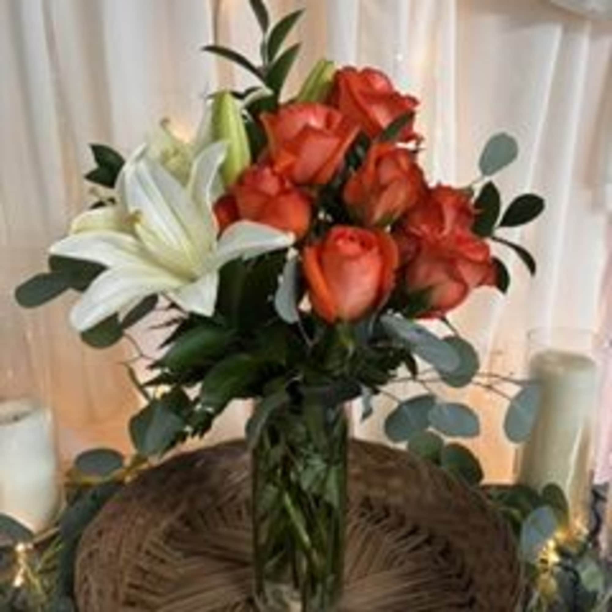 A perfect harmony of Roses and Lilies creating an excellent piece to, photo 2 of 2