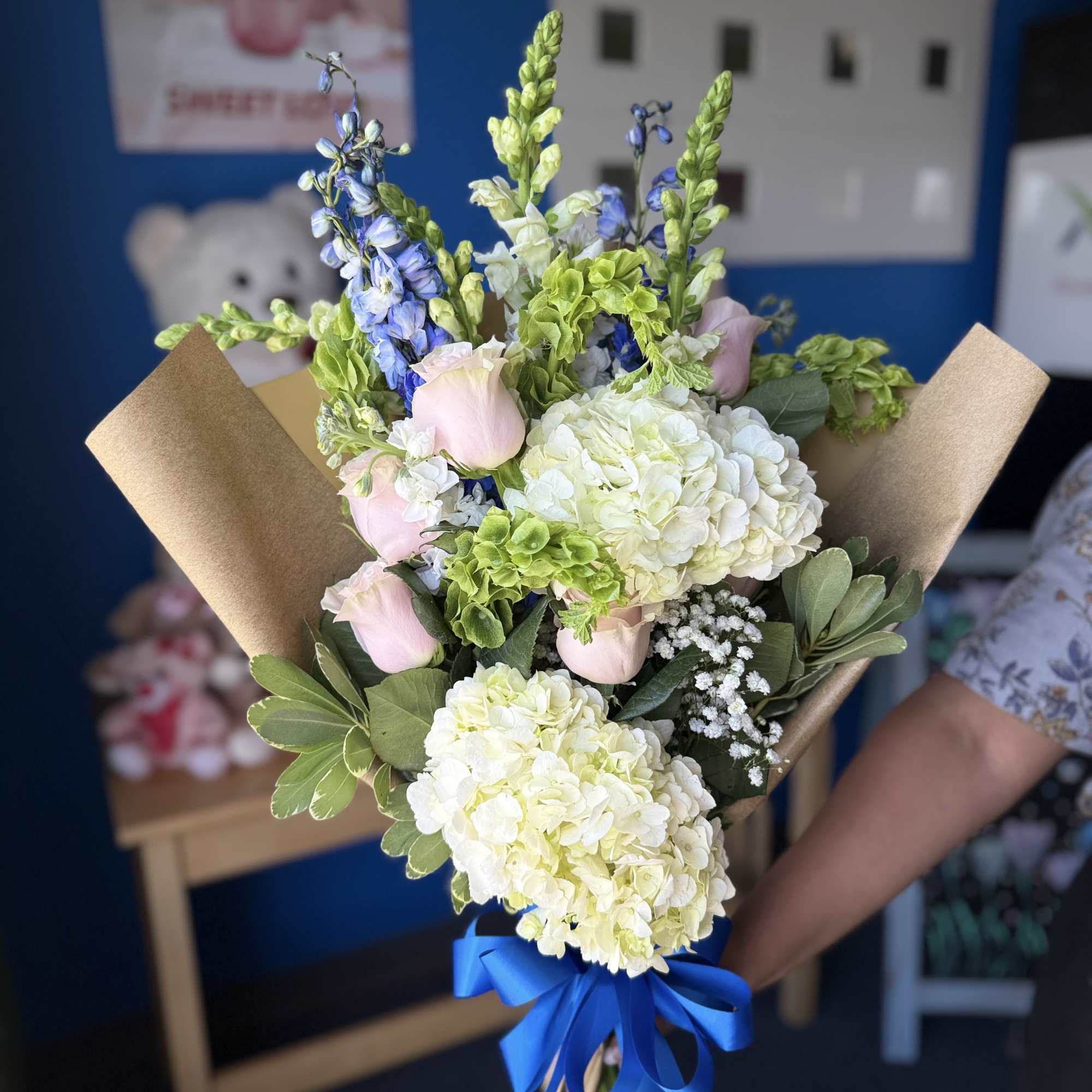 Choose any choice bouquet as a perfect gift for any occasion! (NO-vase)