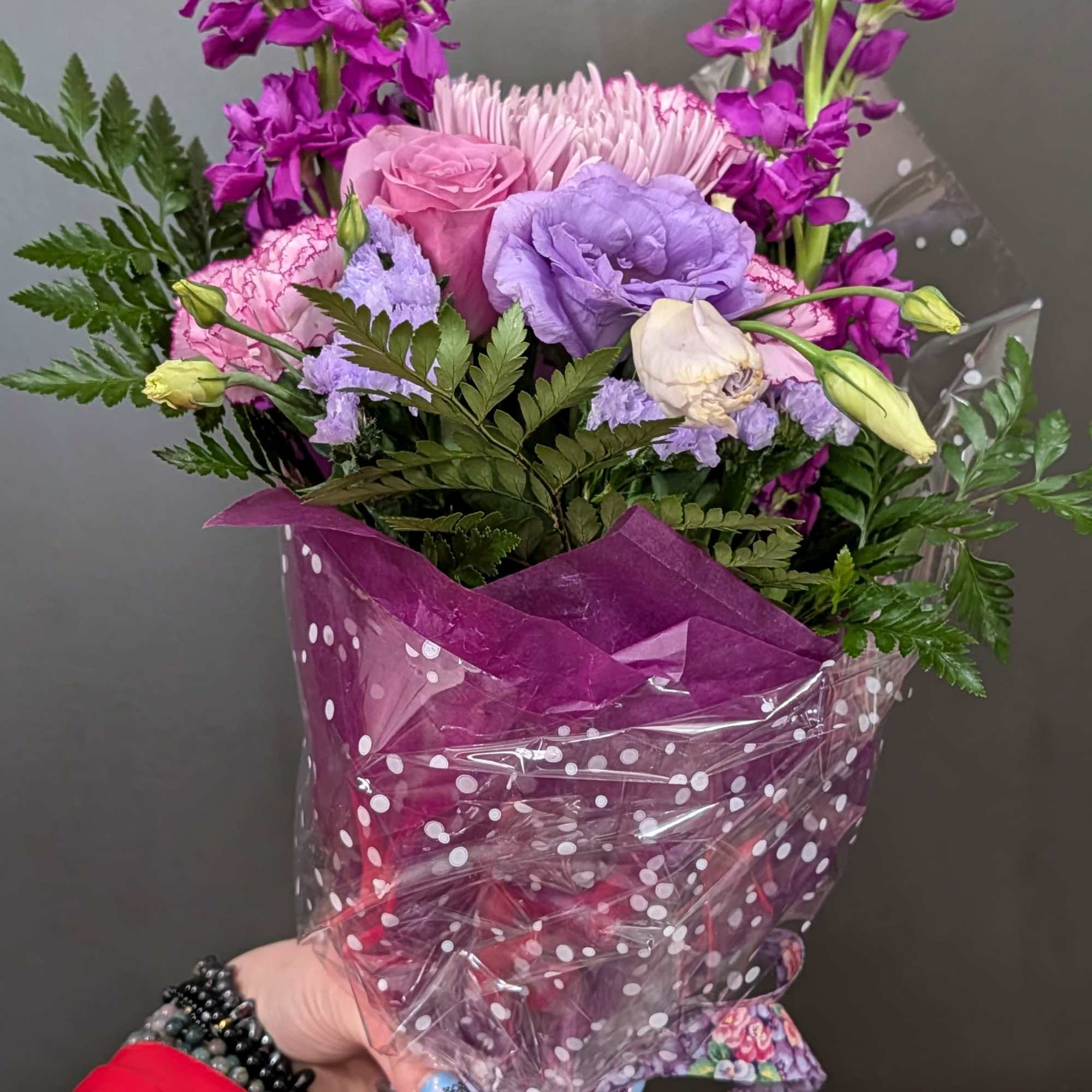 This product is listed for greenery and wrapping only, flowers are listed