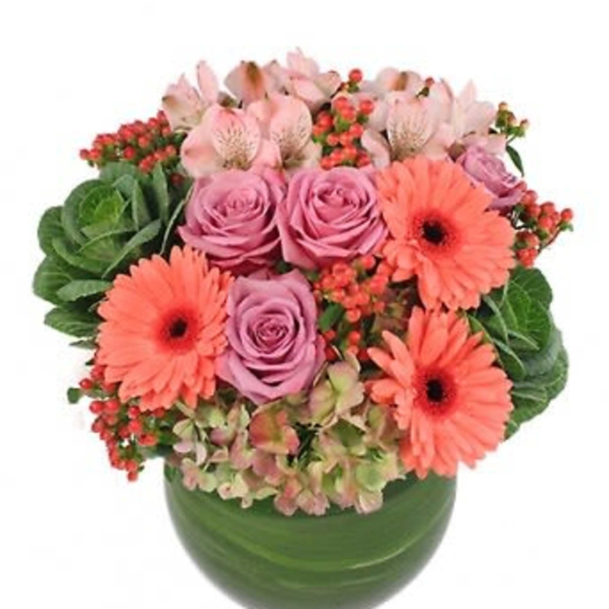 You can never go wrong with this superb bouquet! The vibrant coral