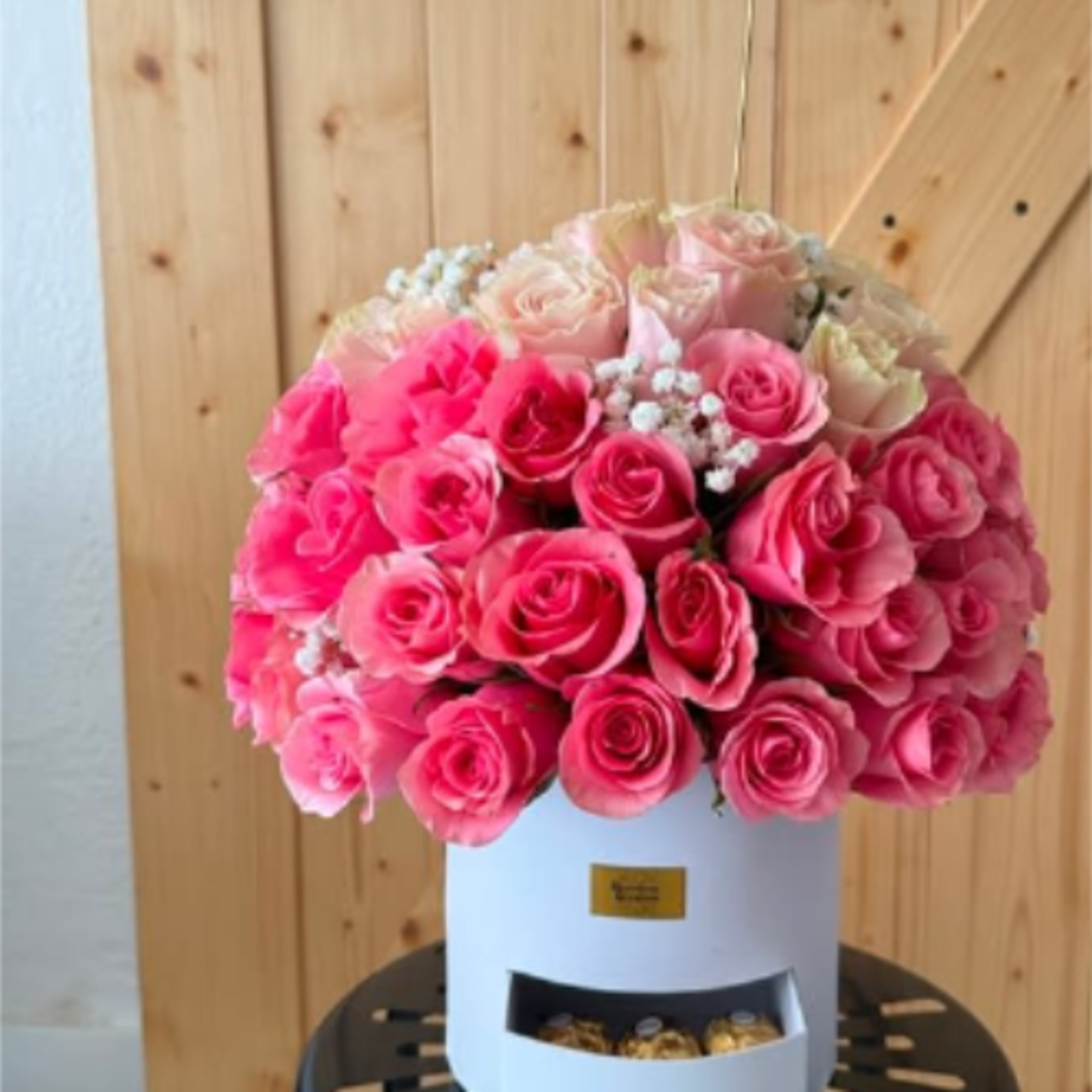 Make an unforgettable statement with this breathtaking bouquet of 75 premium roses