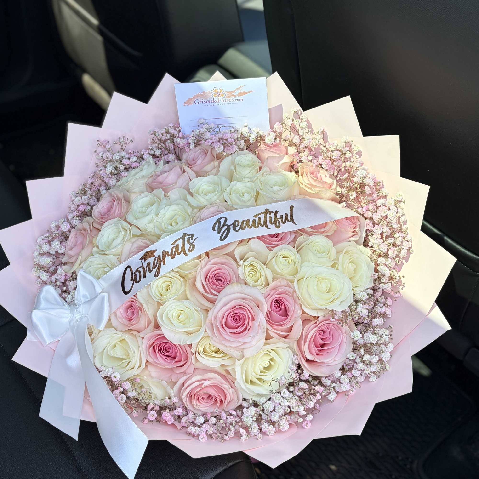 Ramo con 50 rosas (novia y tibet roses), babys breath rosado (pintado, photo 3 of 4