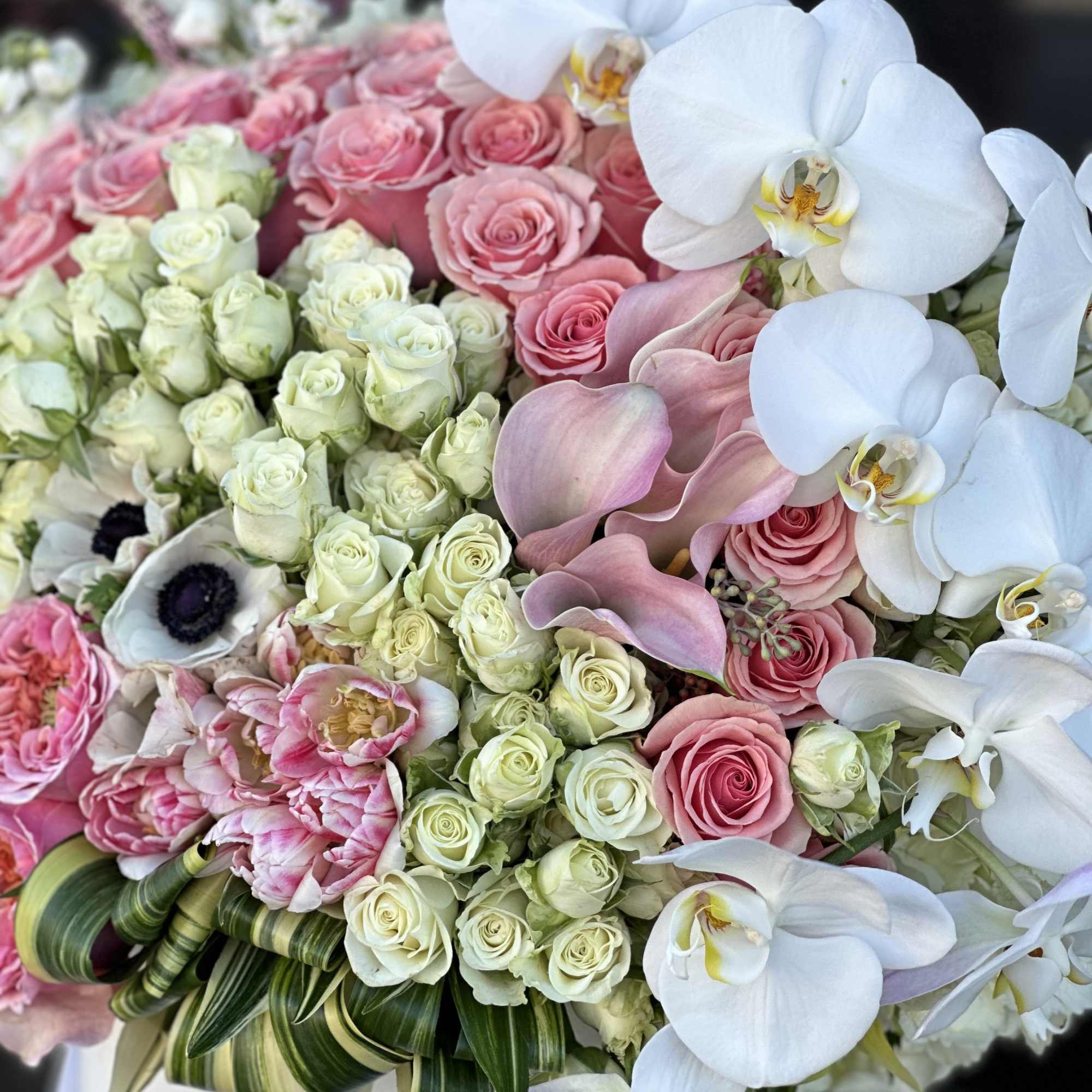 Mix of premium flowers in a signature velvet box, photo 2 of 2