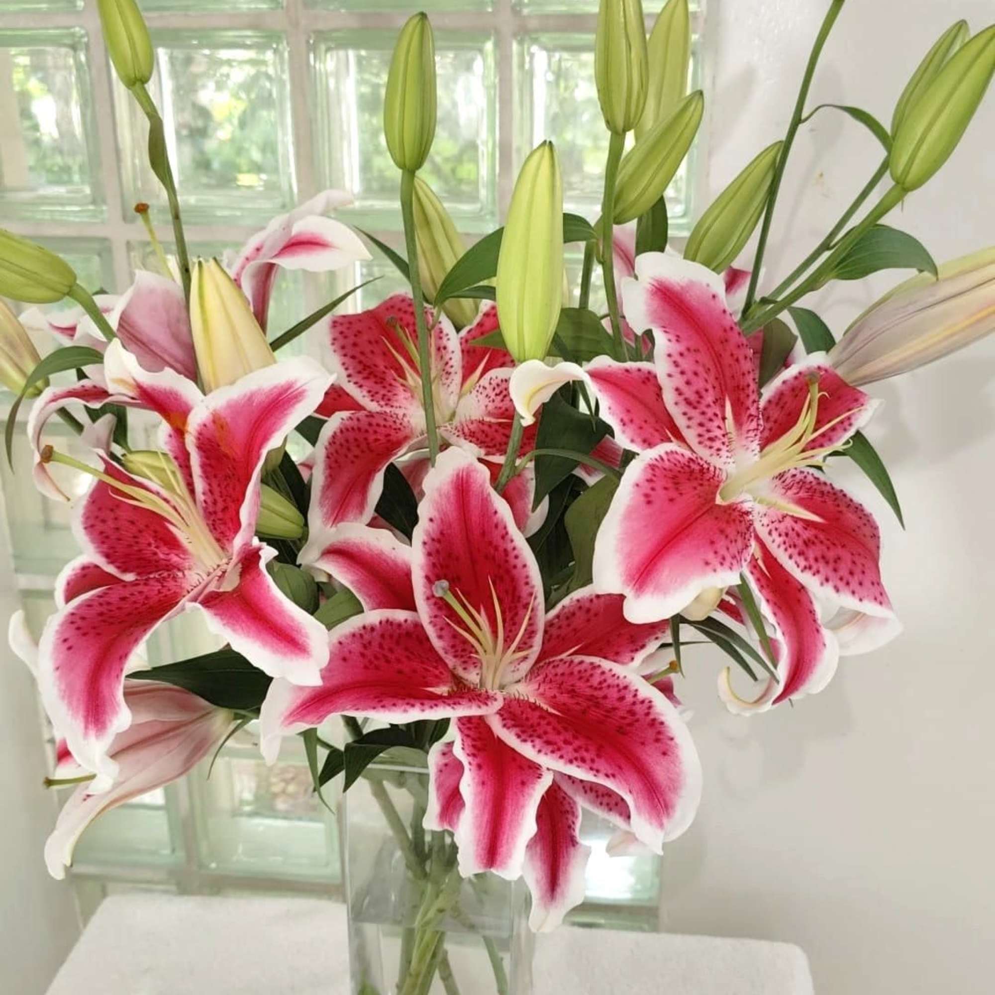 Send this sweet bouquet as an expression of your sympathy. Fragrant pink