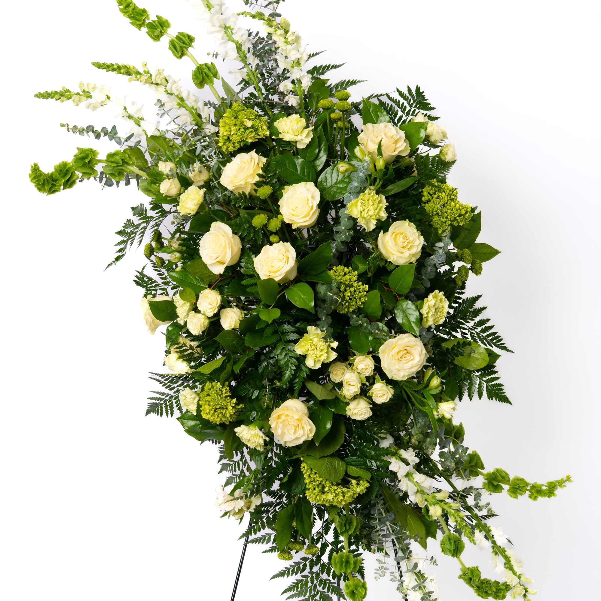 Elegant and timeless, this white and green spray offers a clean, natural