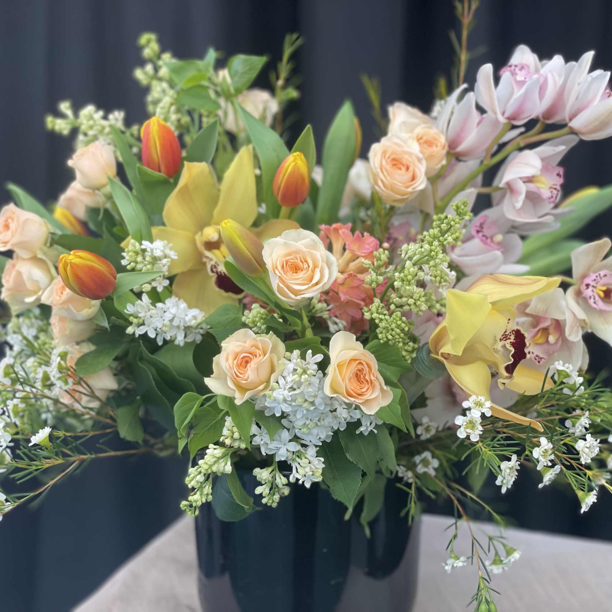 Garden Breeze is a soft, sunlit arrangement that captures the gentle beauty