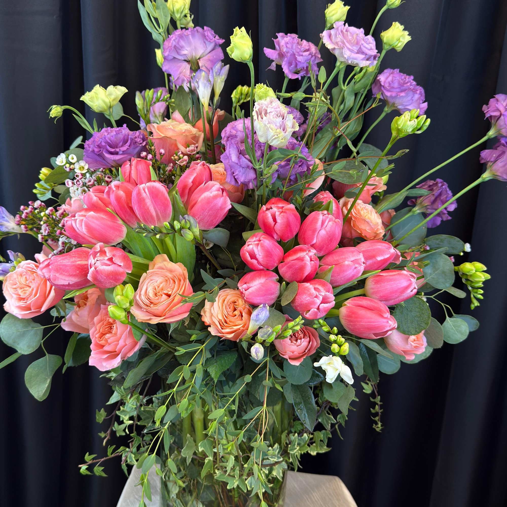 Jardin de Couleur is a vibrant, luxurious arrangement that celebrates the joy