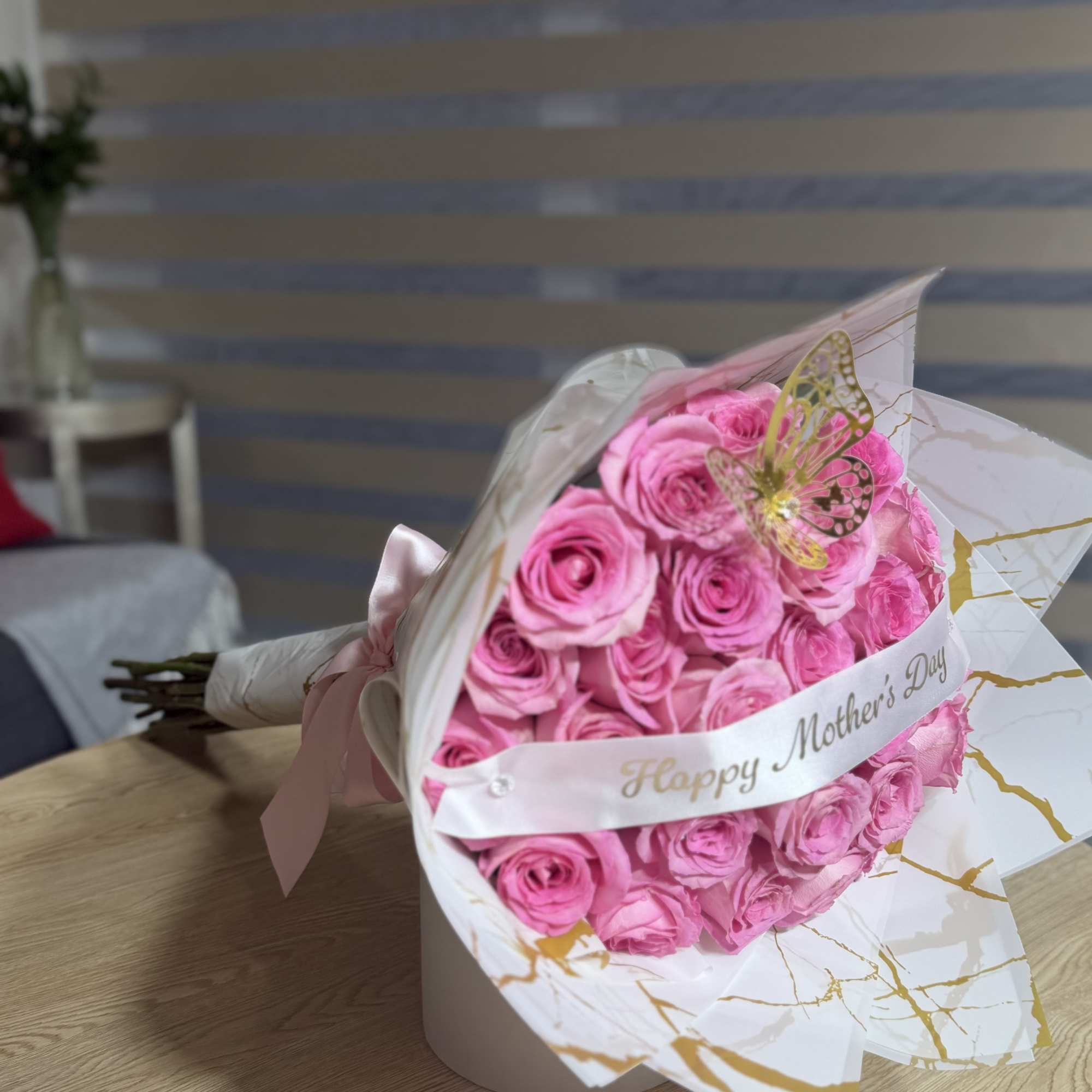 A beautiful and elegant bouquet of natural pink roses, designed for a, photo 2 of 3