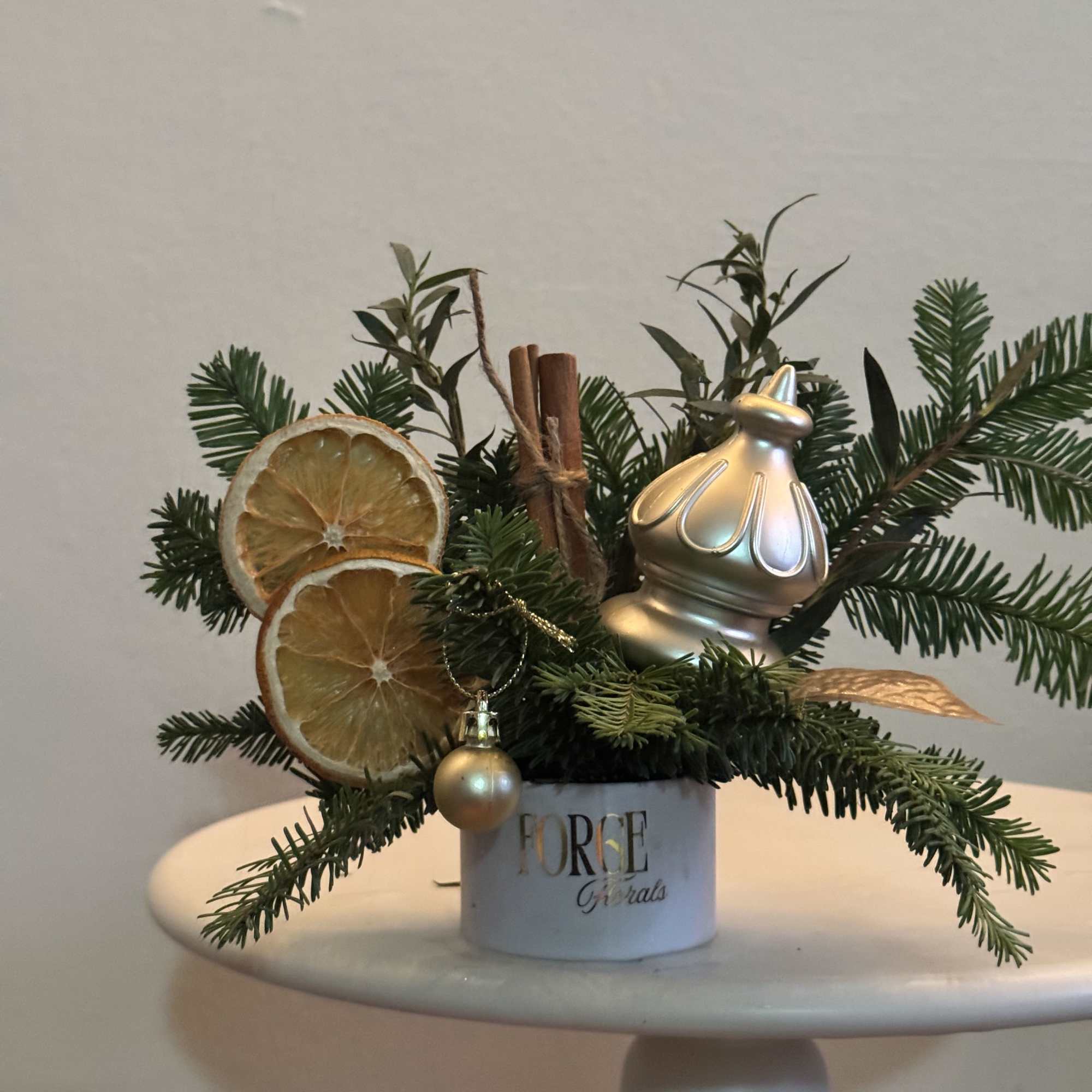 A tiny Christmas forest for your home 

Set of two mini arrangements