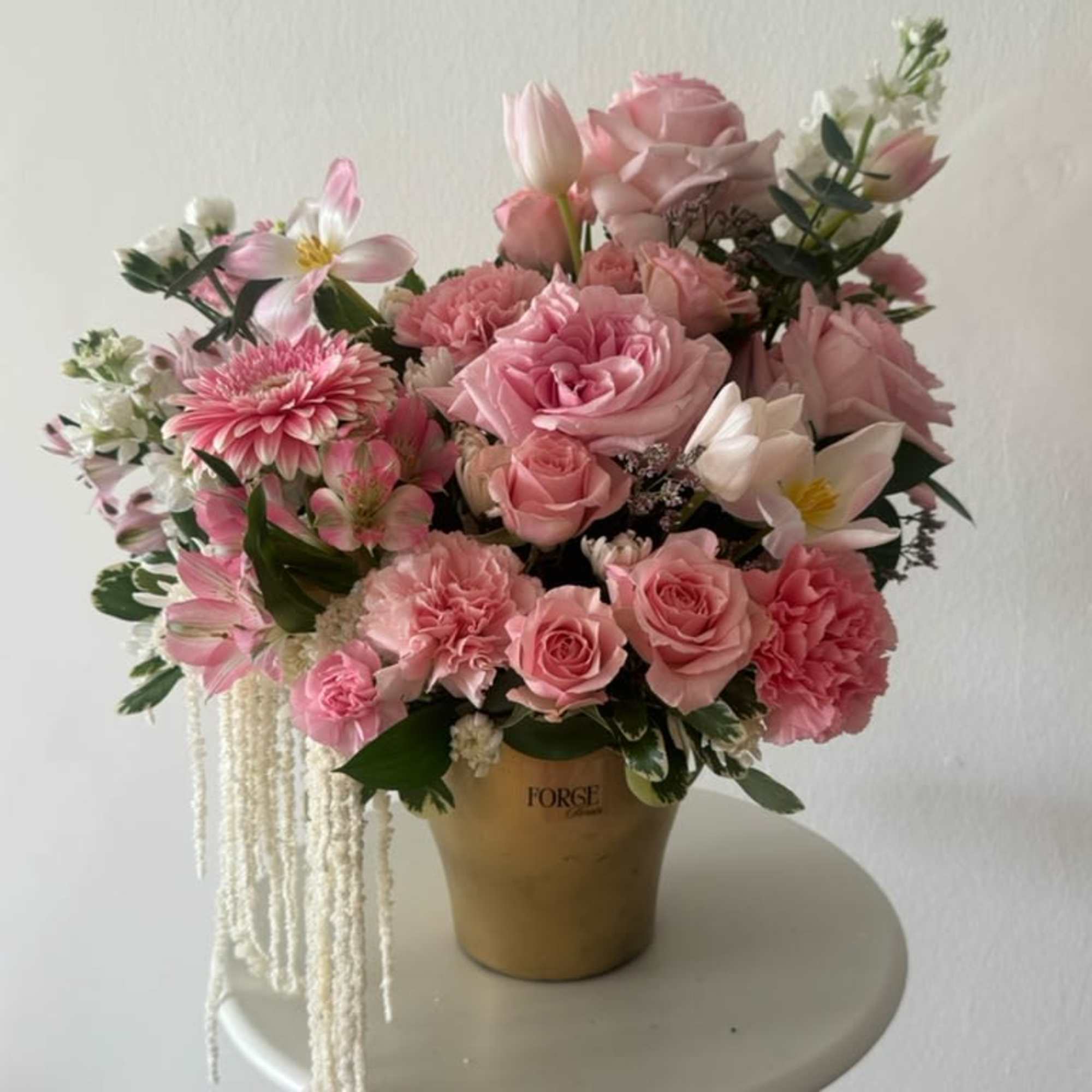 Dreamy mix of pink flowers 