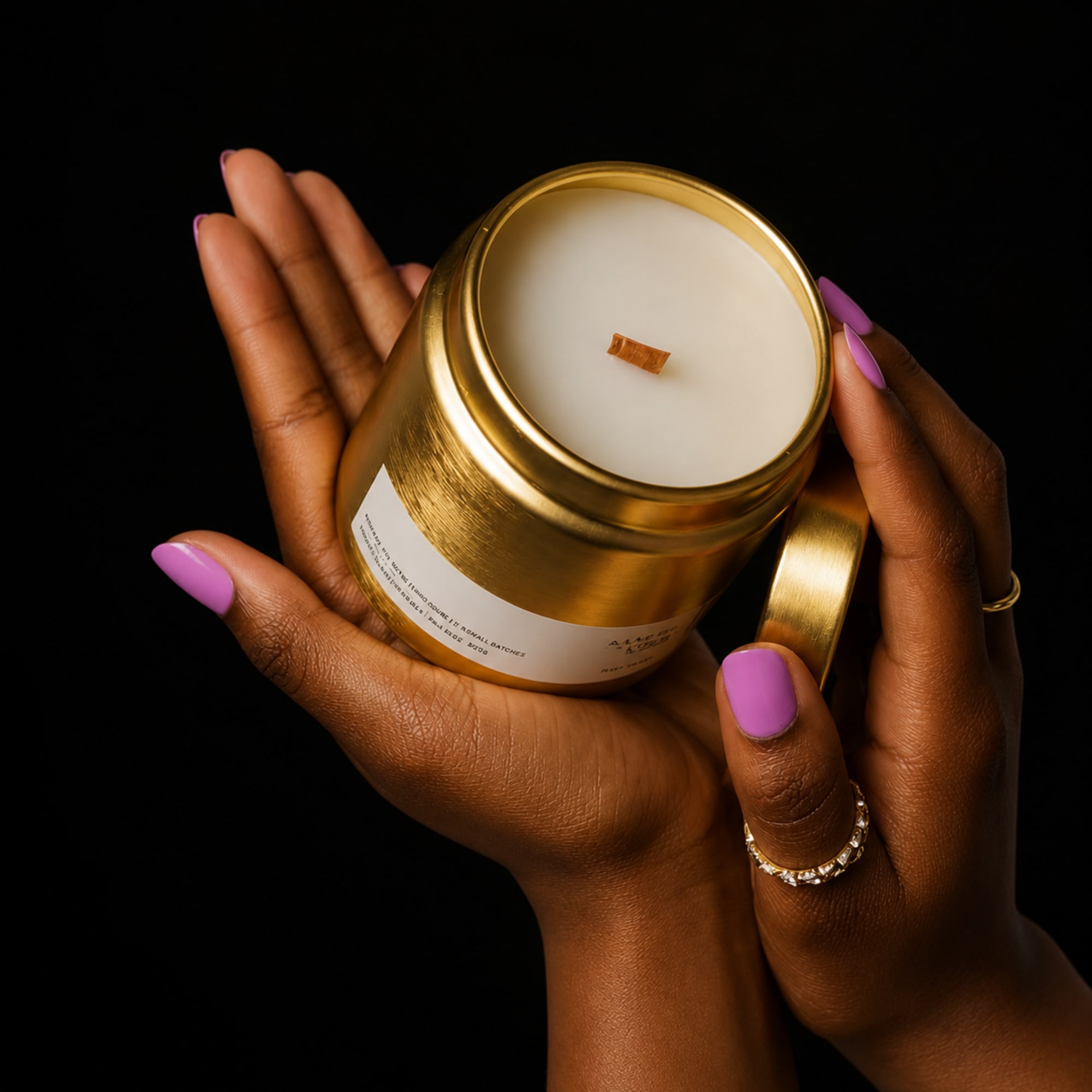 "Forever Yours" invites you into a blossoming romance.
Delight in the crisp top