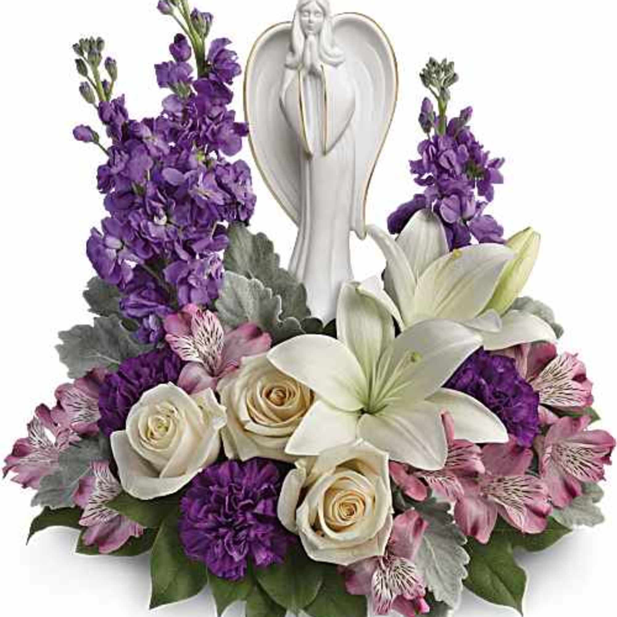 Show them they're in your heart with this magnificent display of roses