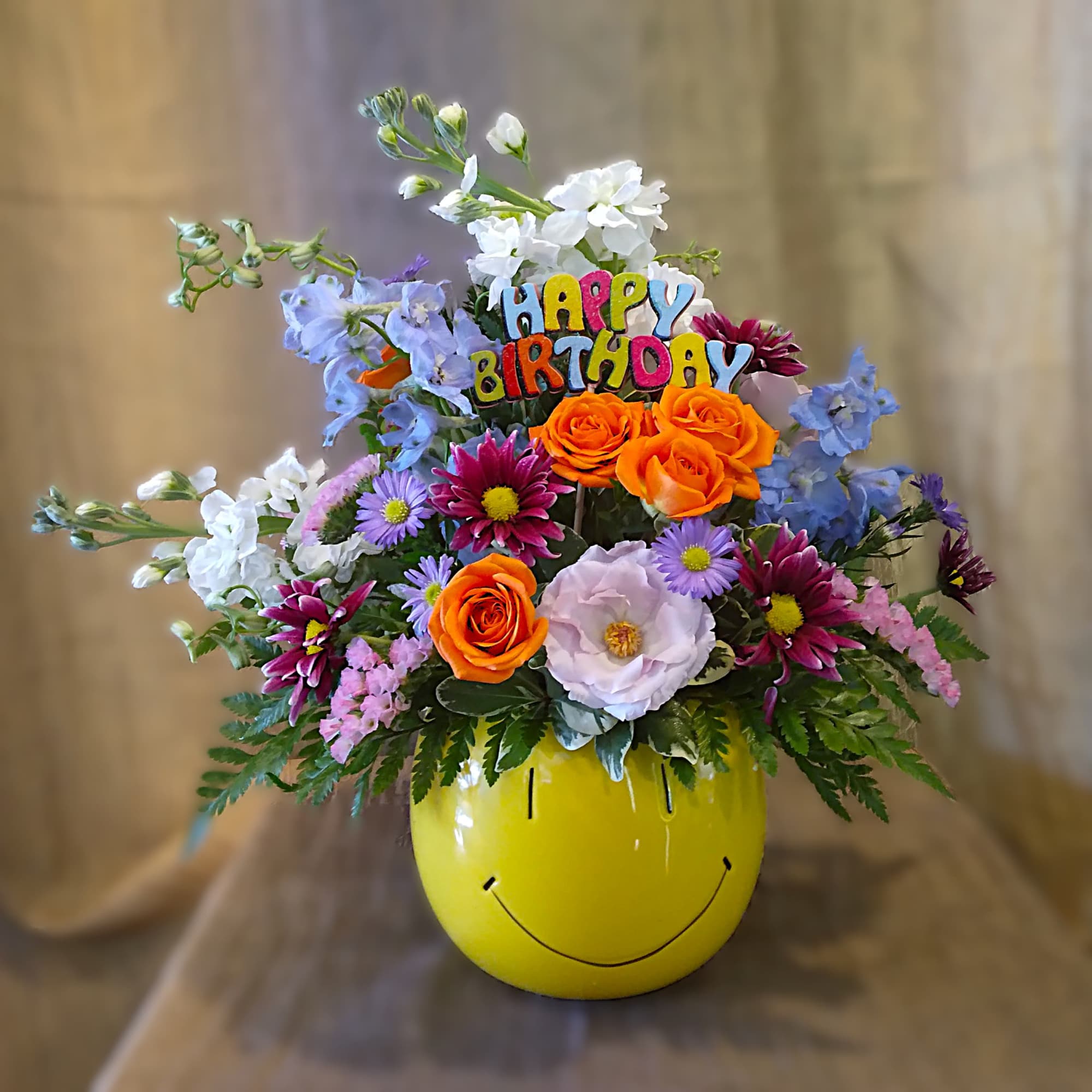 A cheerful cluster of blooms that says &ldquo;celebrate today.&rdquo;
Bright, happy, and impossible