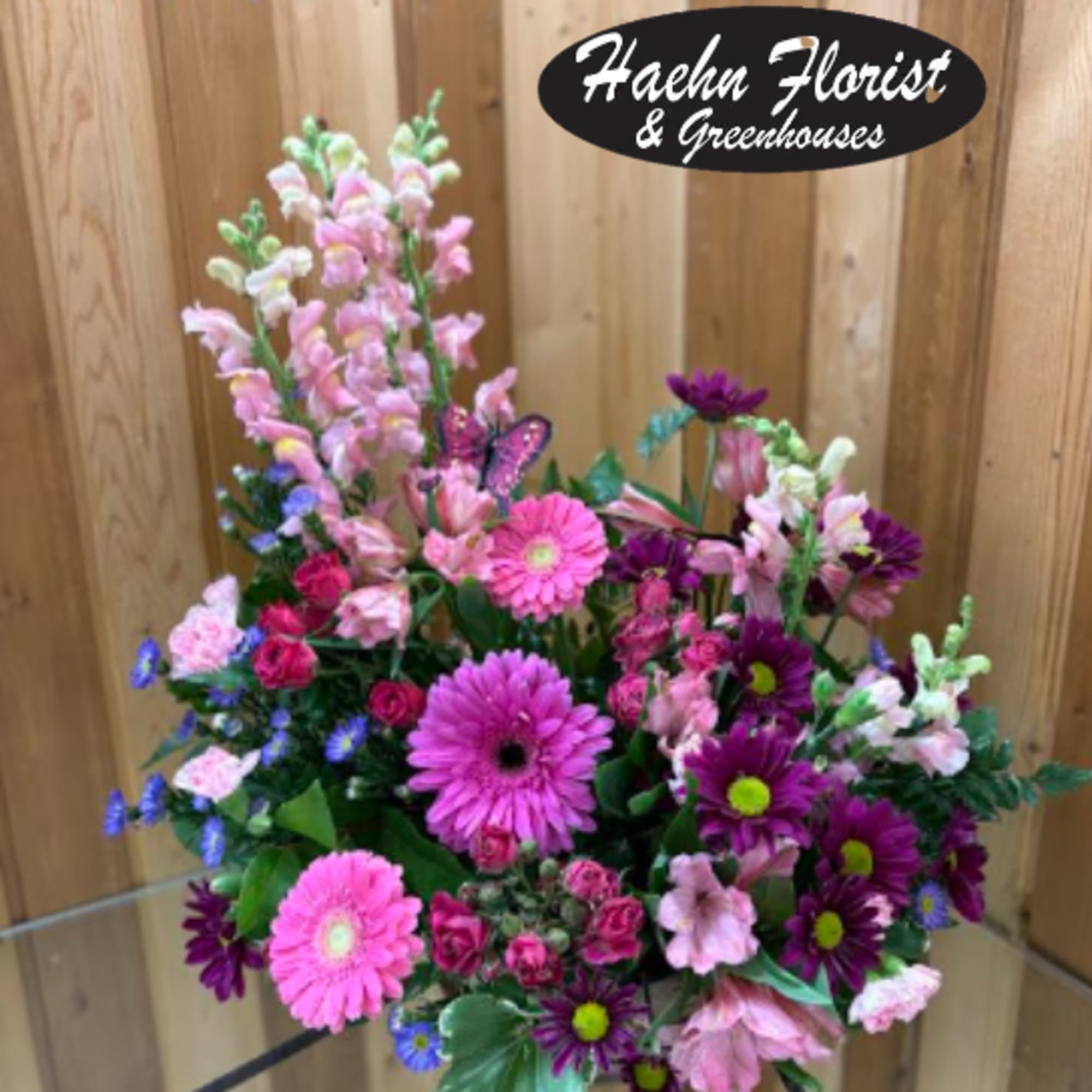 Take a walk through a country meadow with this fresh flower basket!, photo 2 of 2